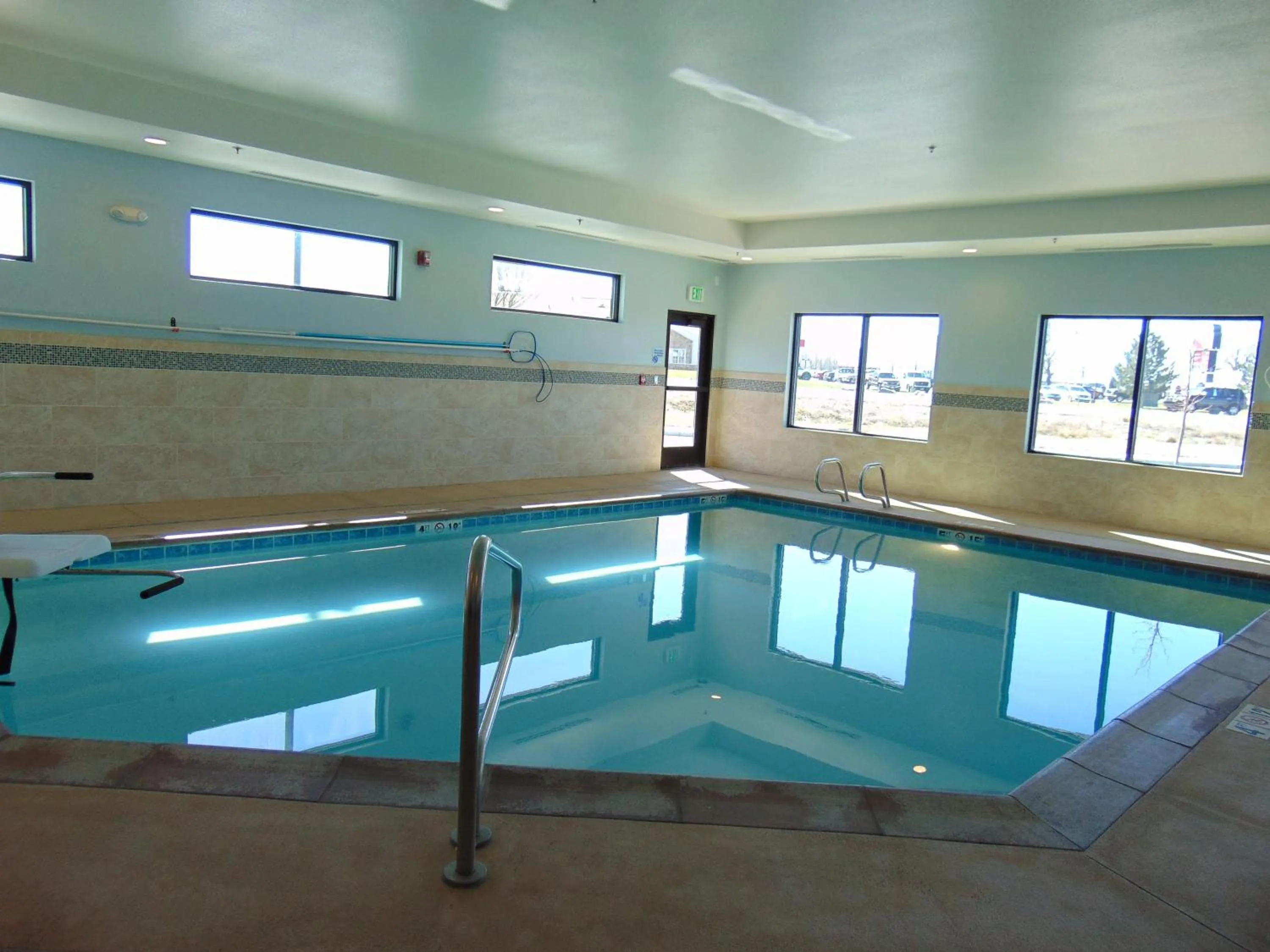 Swimming pool in Holiday Inn Express & Suites Springville-South Provo Area by IHG