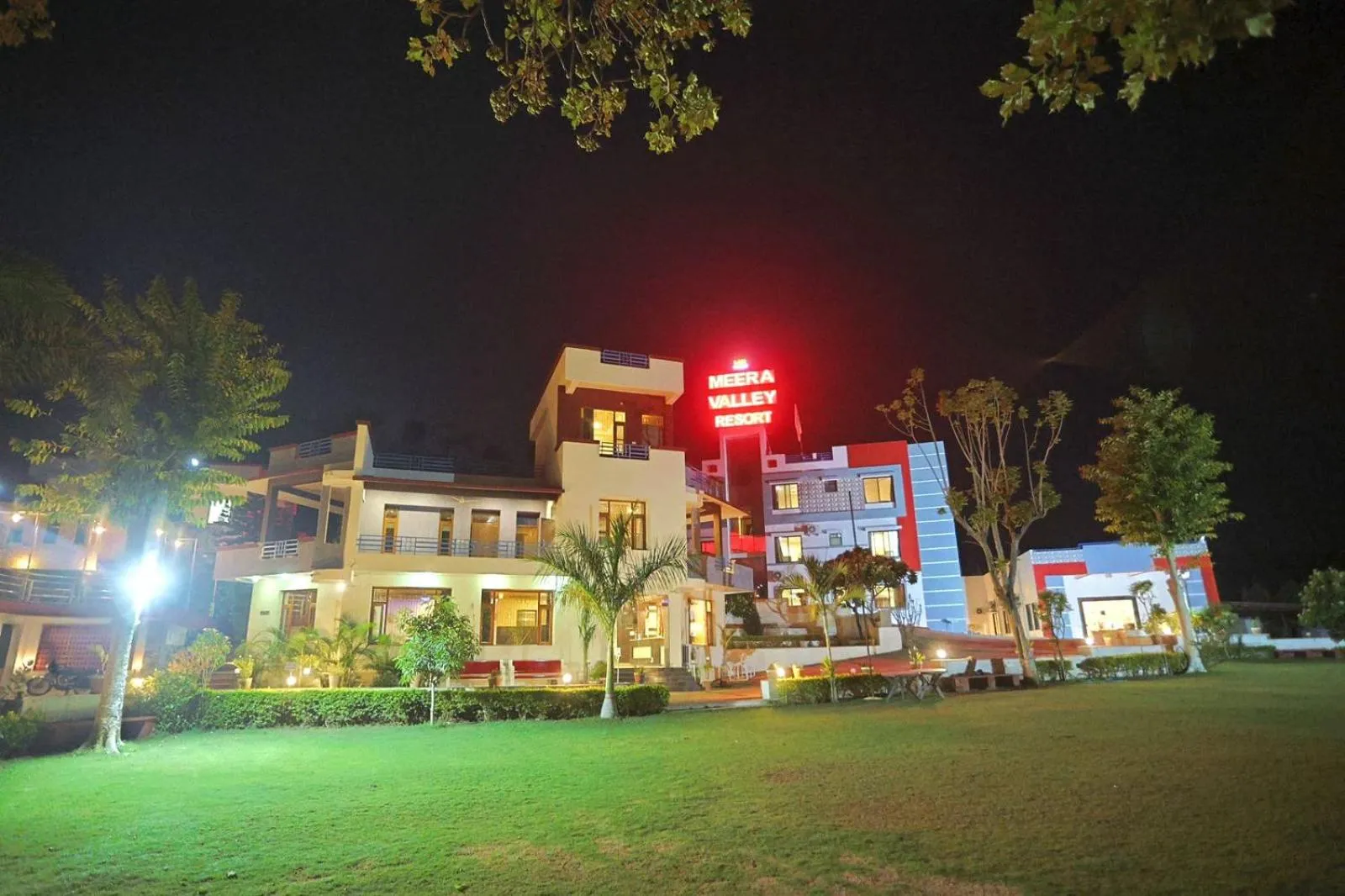 Facade/entrance in Meera Valley Resort By Nexottel