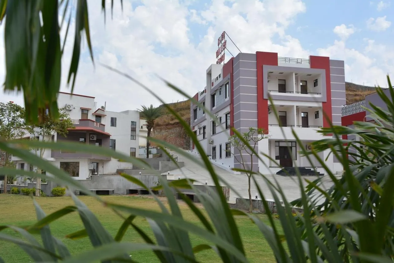 Day in Meera Valley Resort By Nexottel