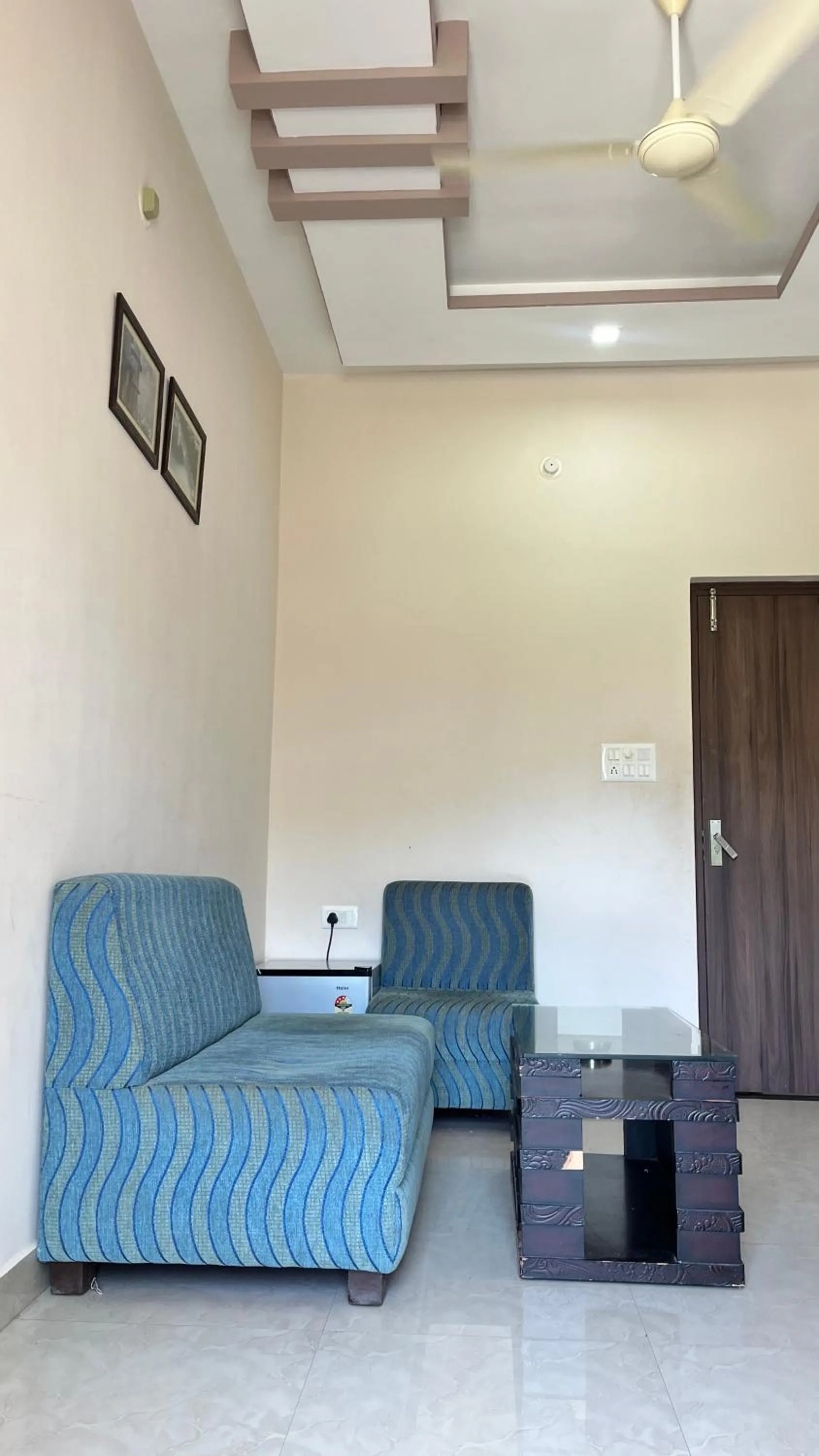 Living room in Meera Valley Resort By Nexottel