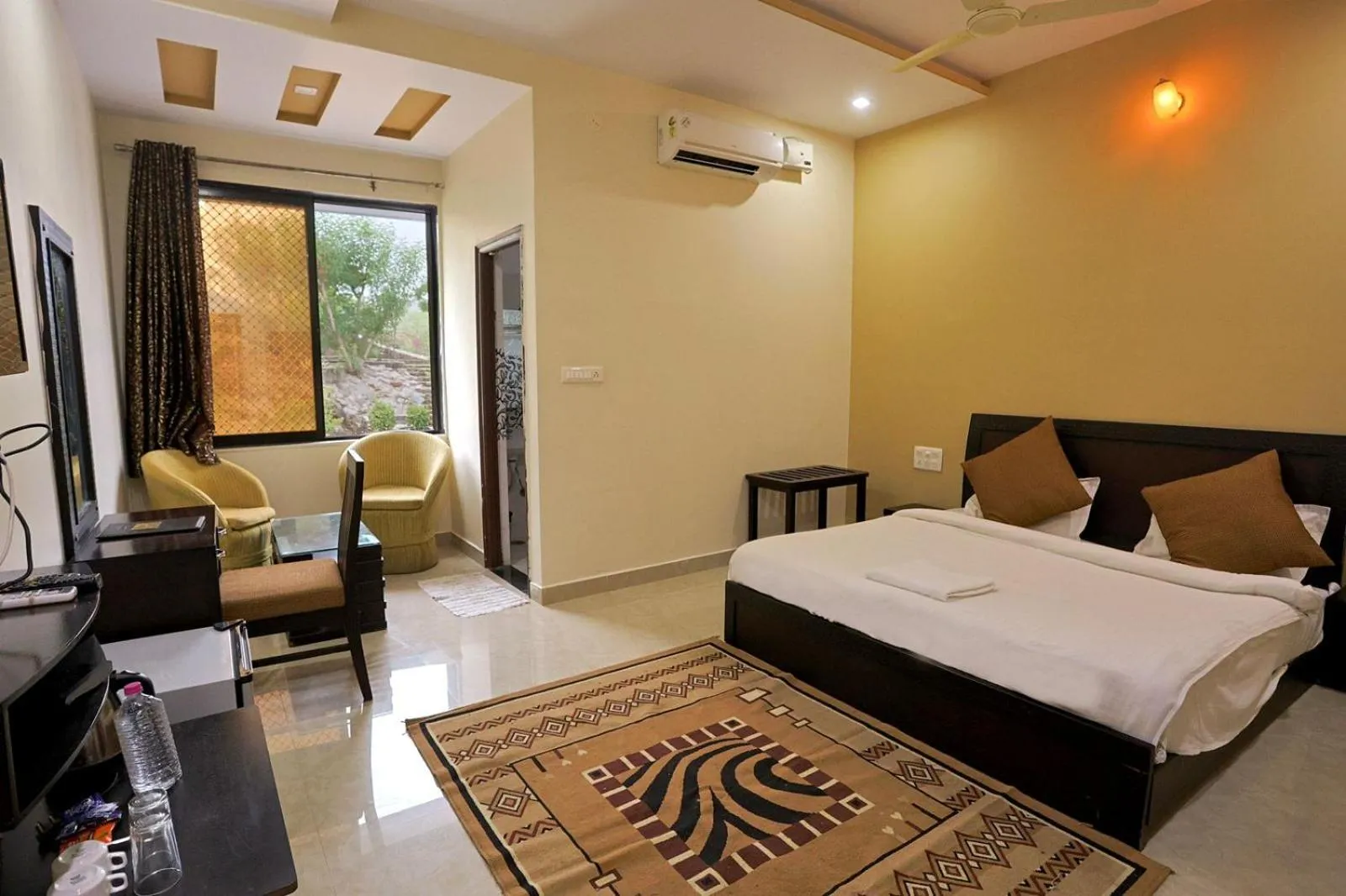 Bedroom, Bed in Meera Valley Resort By Nexottel