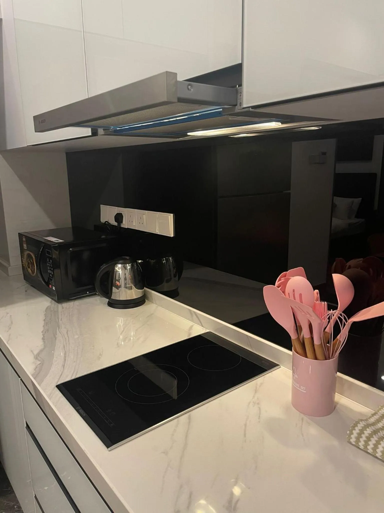 Kitchen or kitchenette in Royce KLCC Kuala Lumpur City Centre by Dormeo Destinations