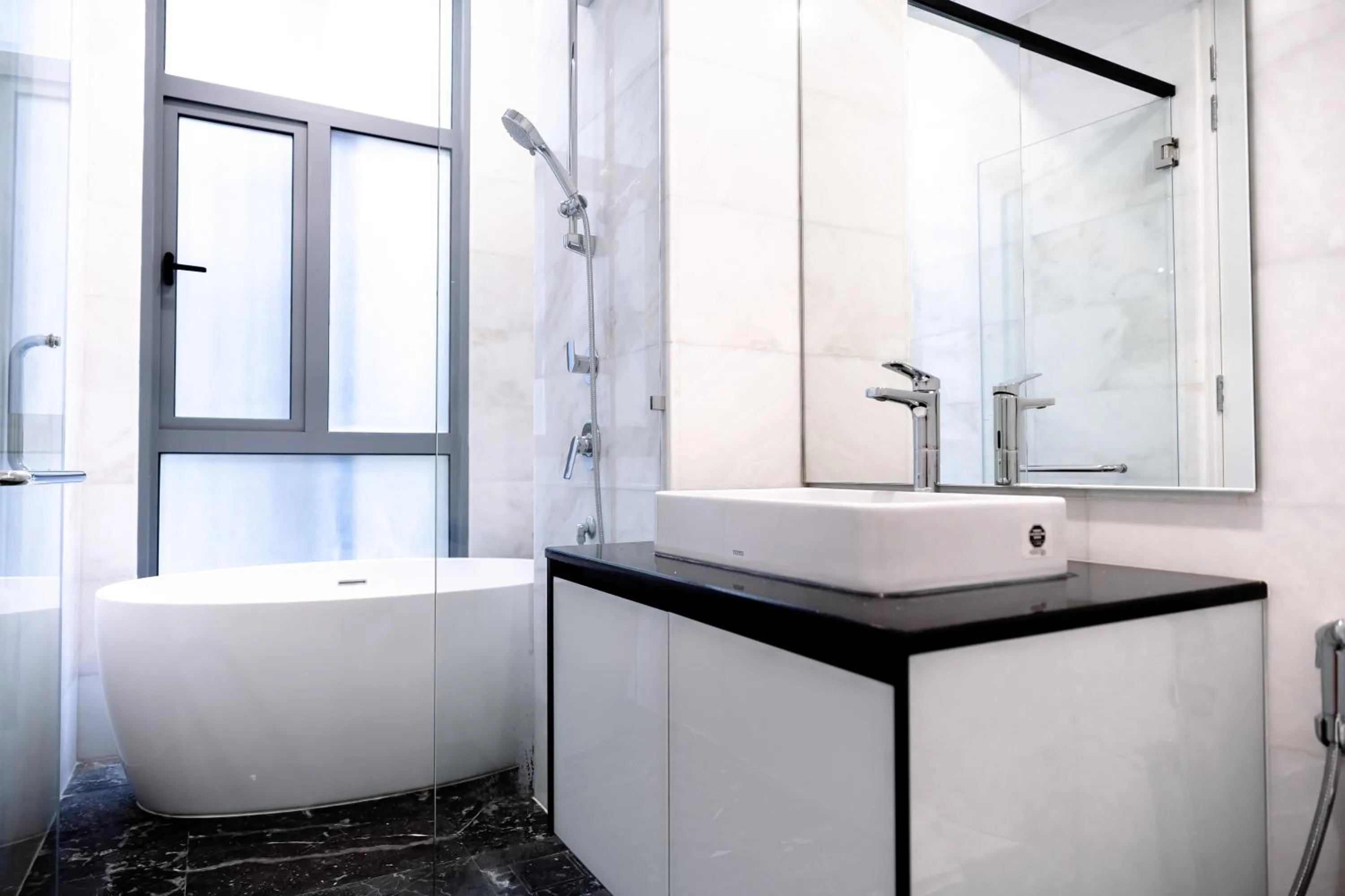 Shower in Royce KLCC Kuala Lumpur City Centre by Dormeo Destinations