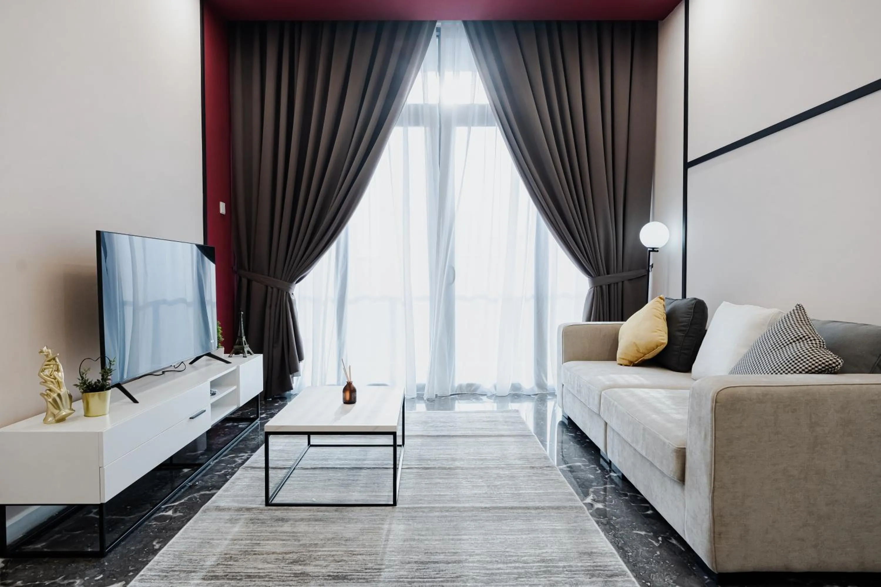 Communal lounge/ TV room in Royce KLCC Kuala Lumpur City Centre by Dormeo Destinations