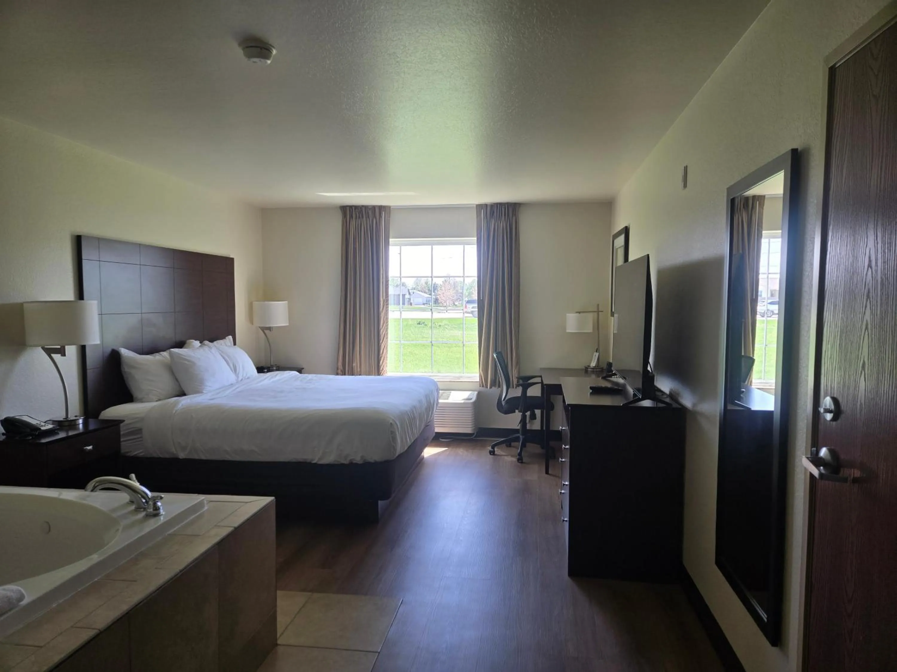 Bed in Cobblestone Inn & Suites - Schuyler