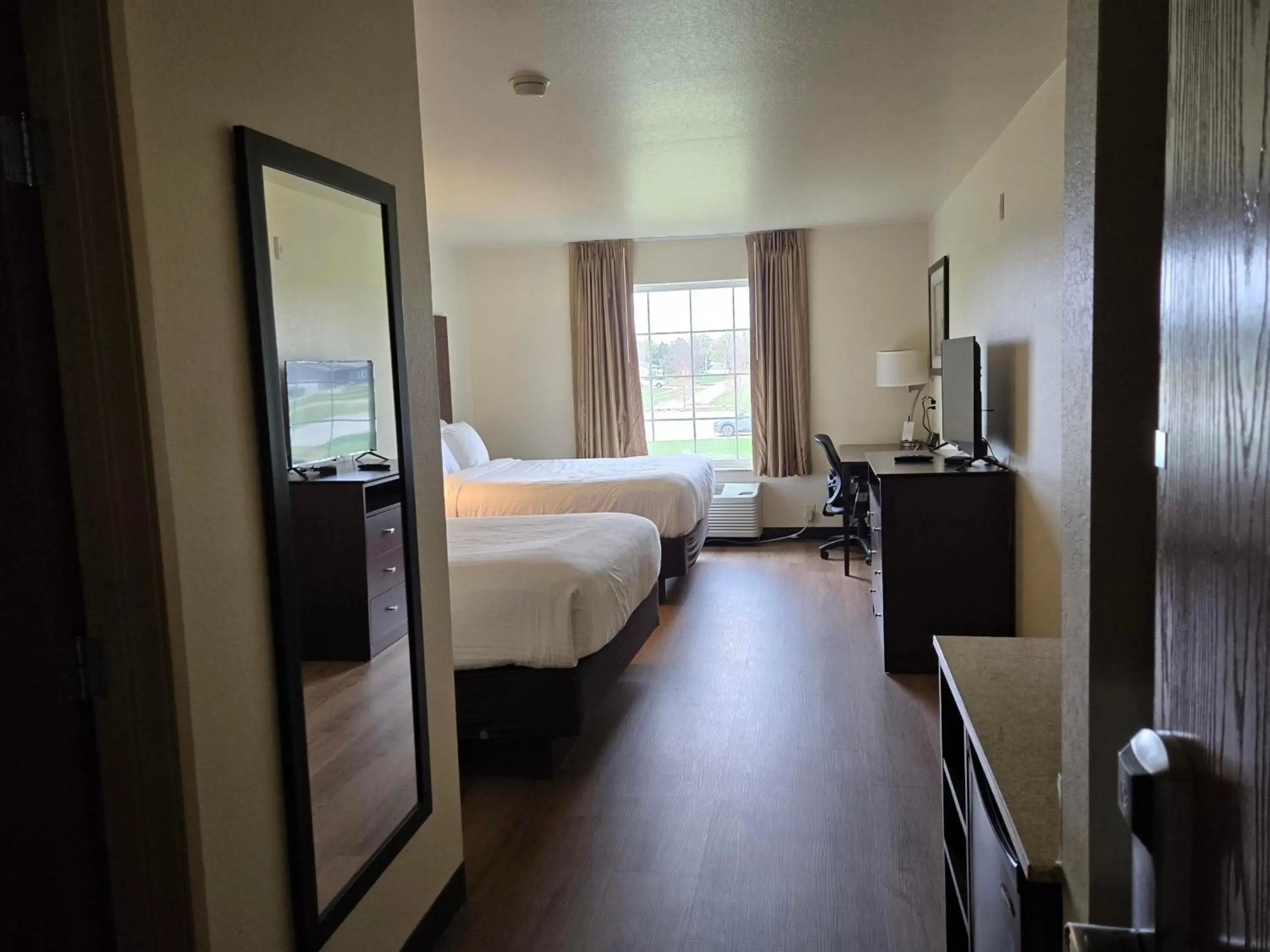 Bed in Cobblestone Inn & Suites - Schuyler Bed in Cobblestone Inn & Suites - Schuyler