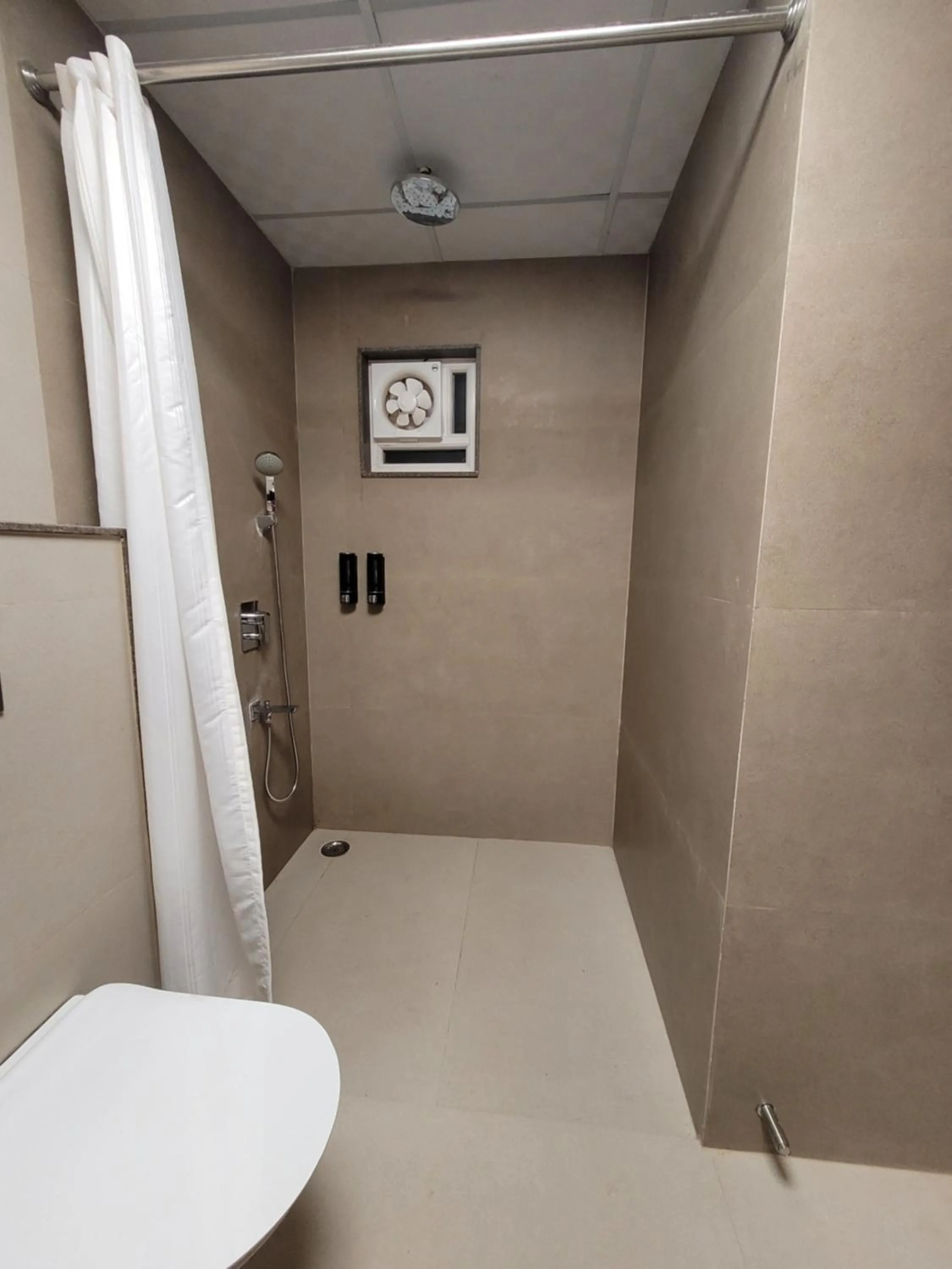 Bathroom in Hotel Ananda Kashi