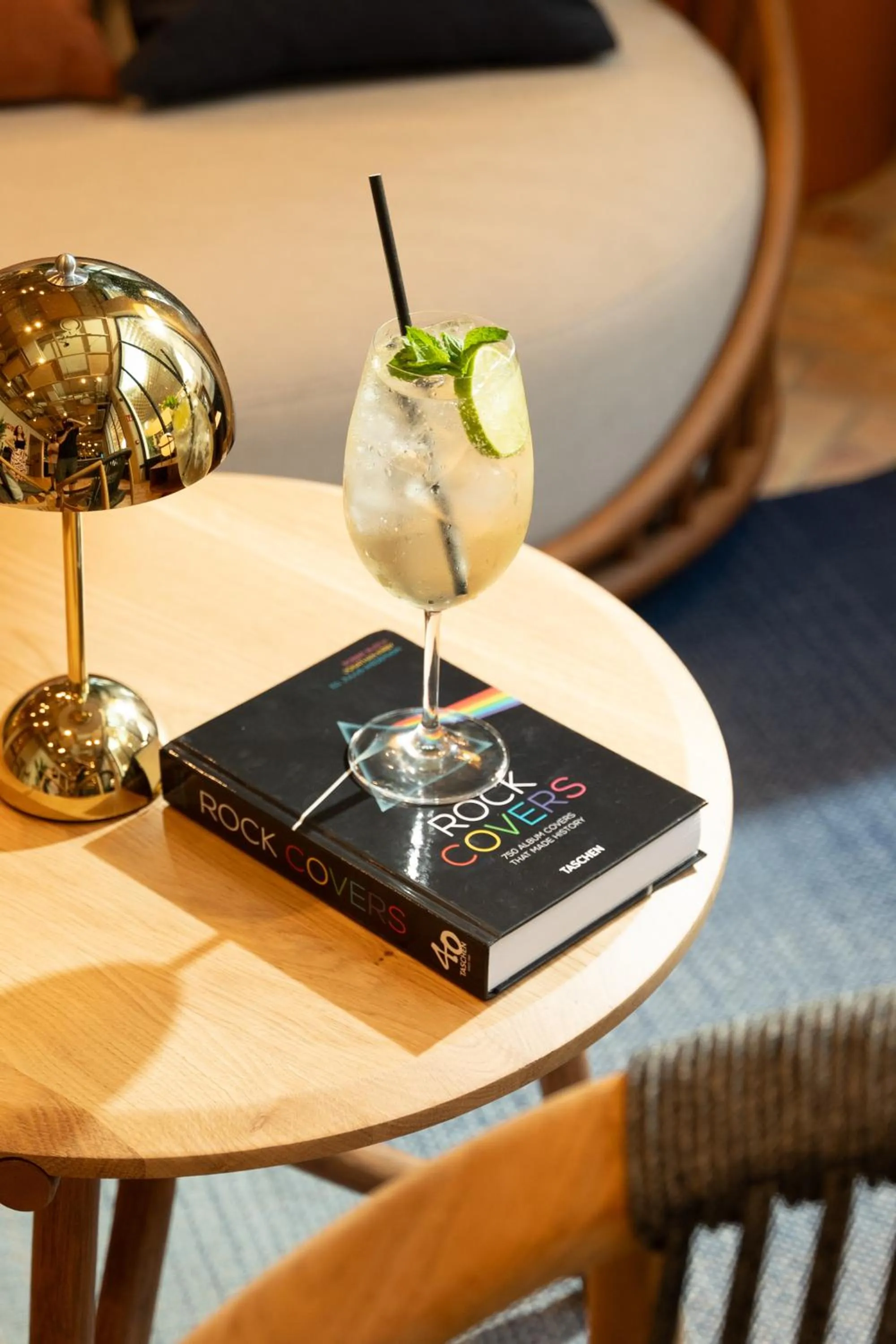 Lounge or bar in Ocean Drive Sevilla