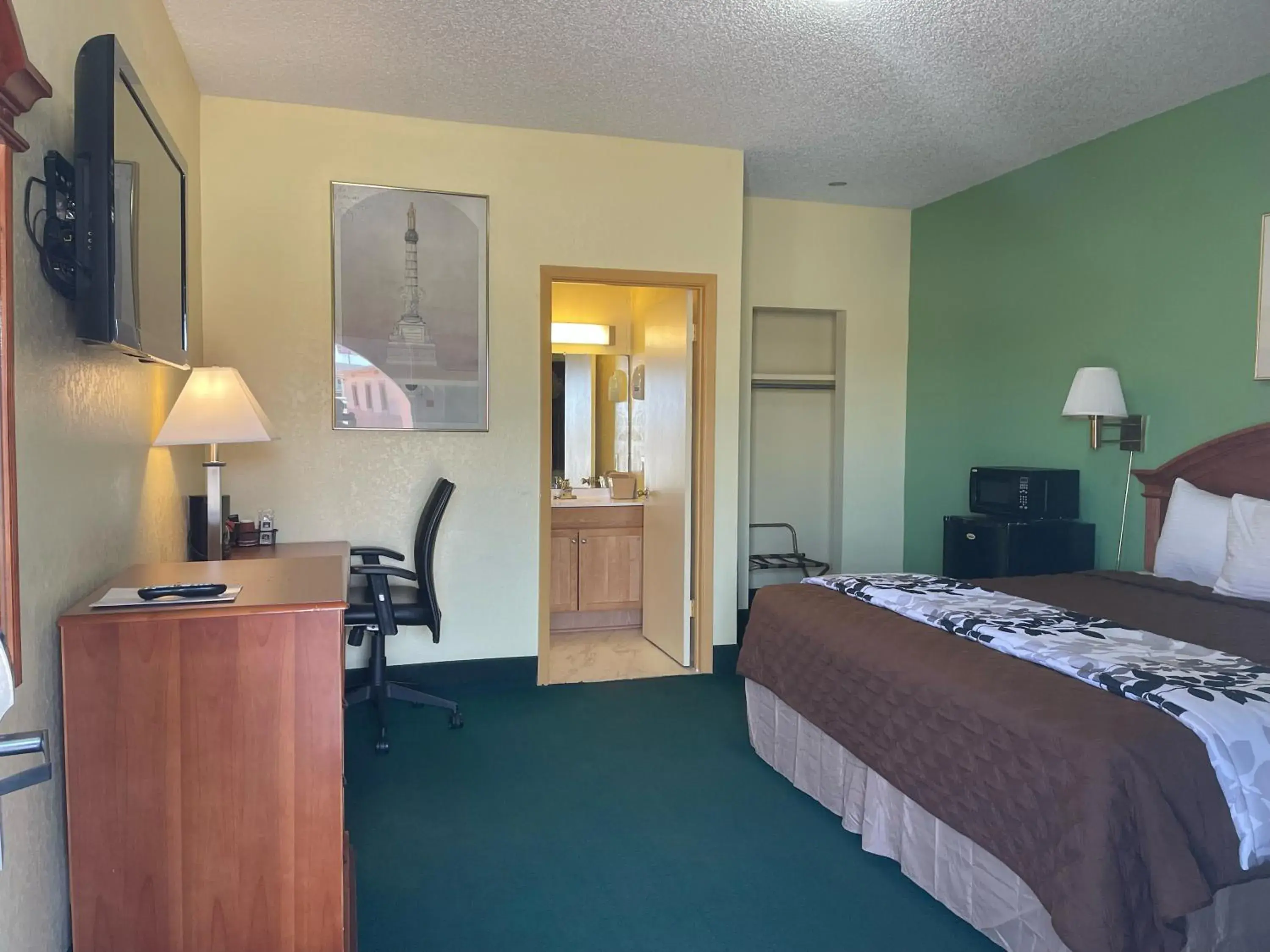 Bed in Relax Inn Dilley Bed in Relax Inn Dilley