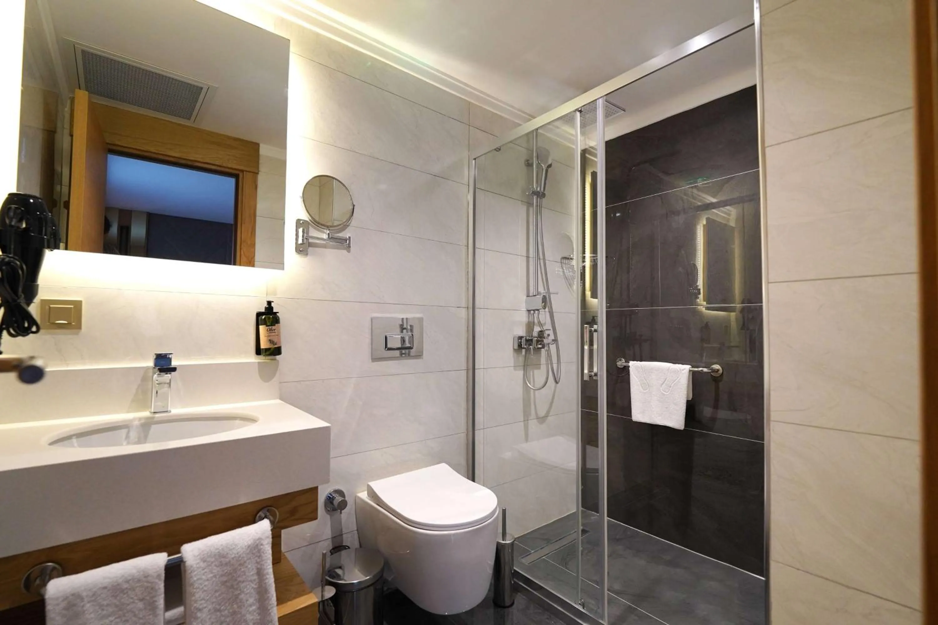 Toilet in Days Inn by Wyndham Istanbul Bomonti