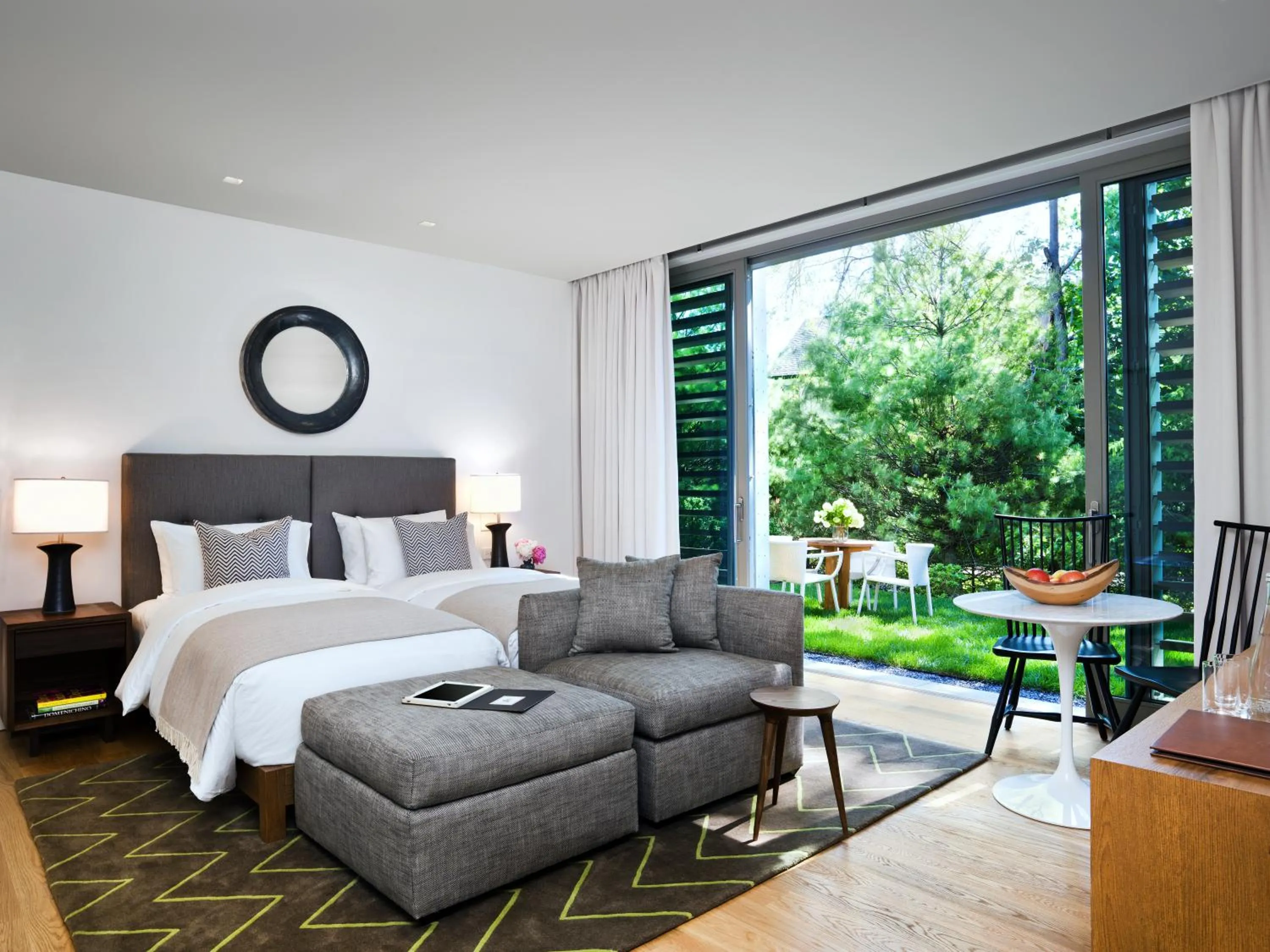 Bedroom, Bed in Topping Rose House