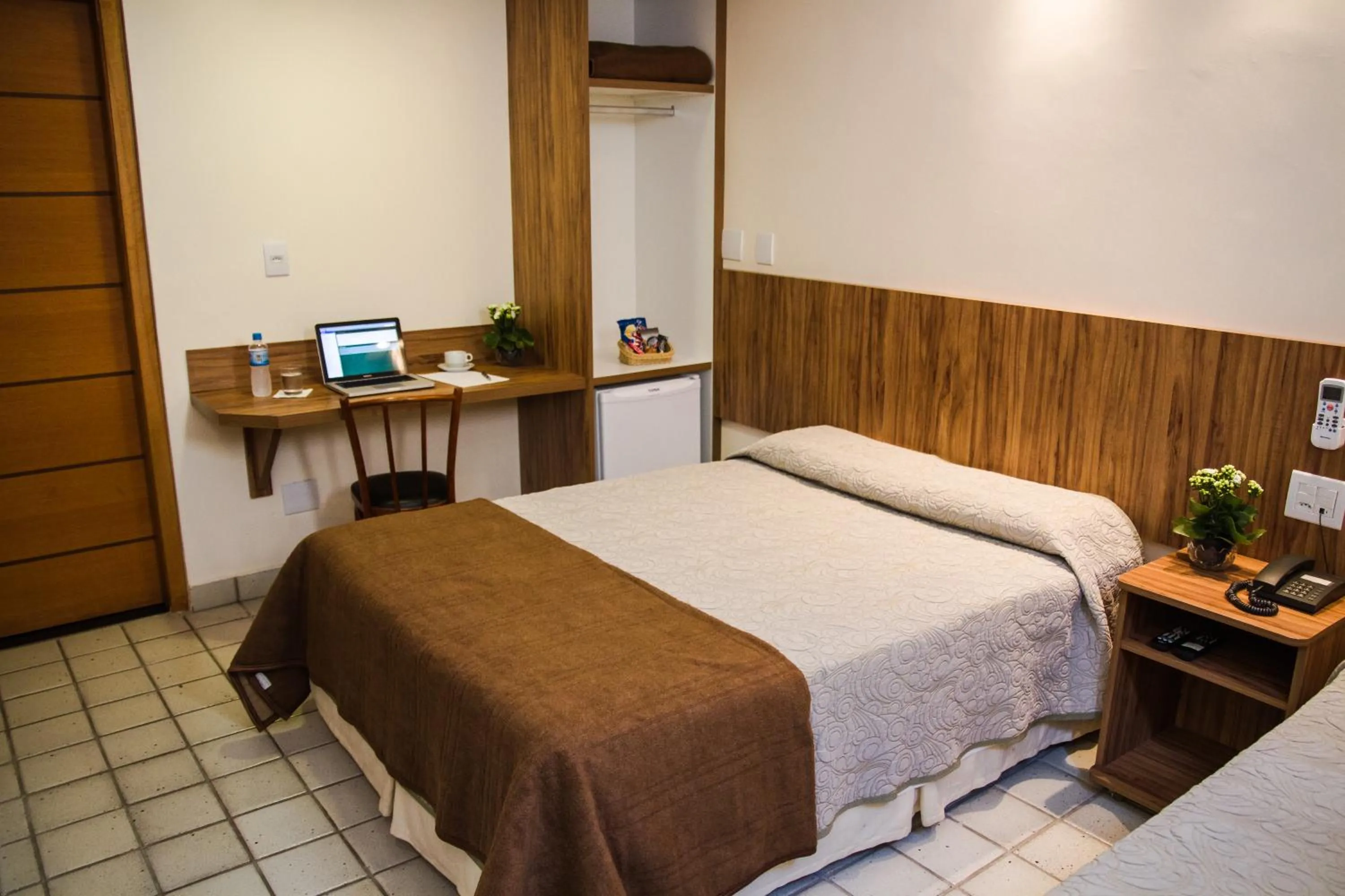 Photo of the whole room, Bed in Hotel Saint Martin