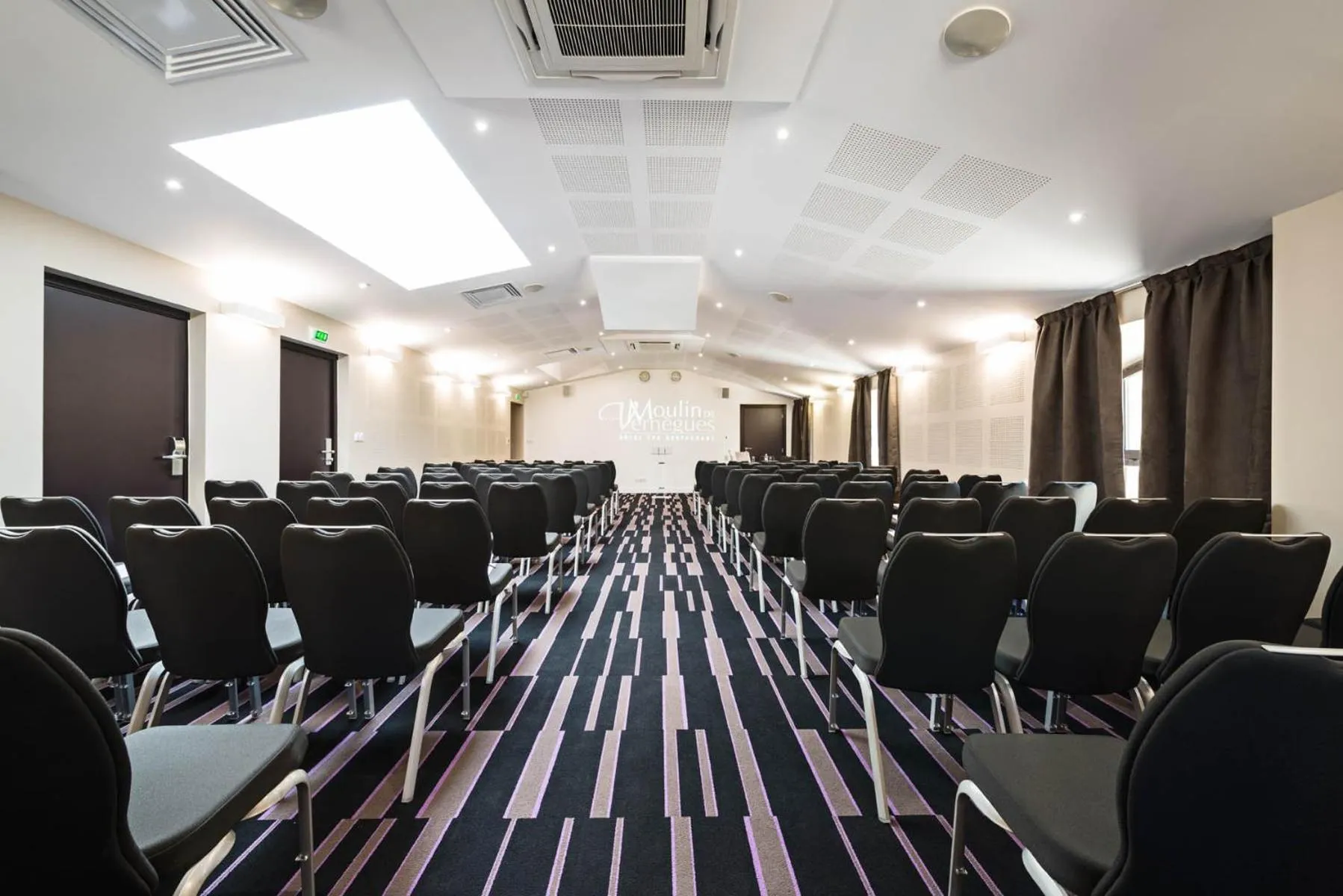 Meeting/conference room in Moulin de Vernègues Hôtel & Spa