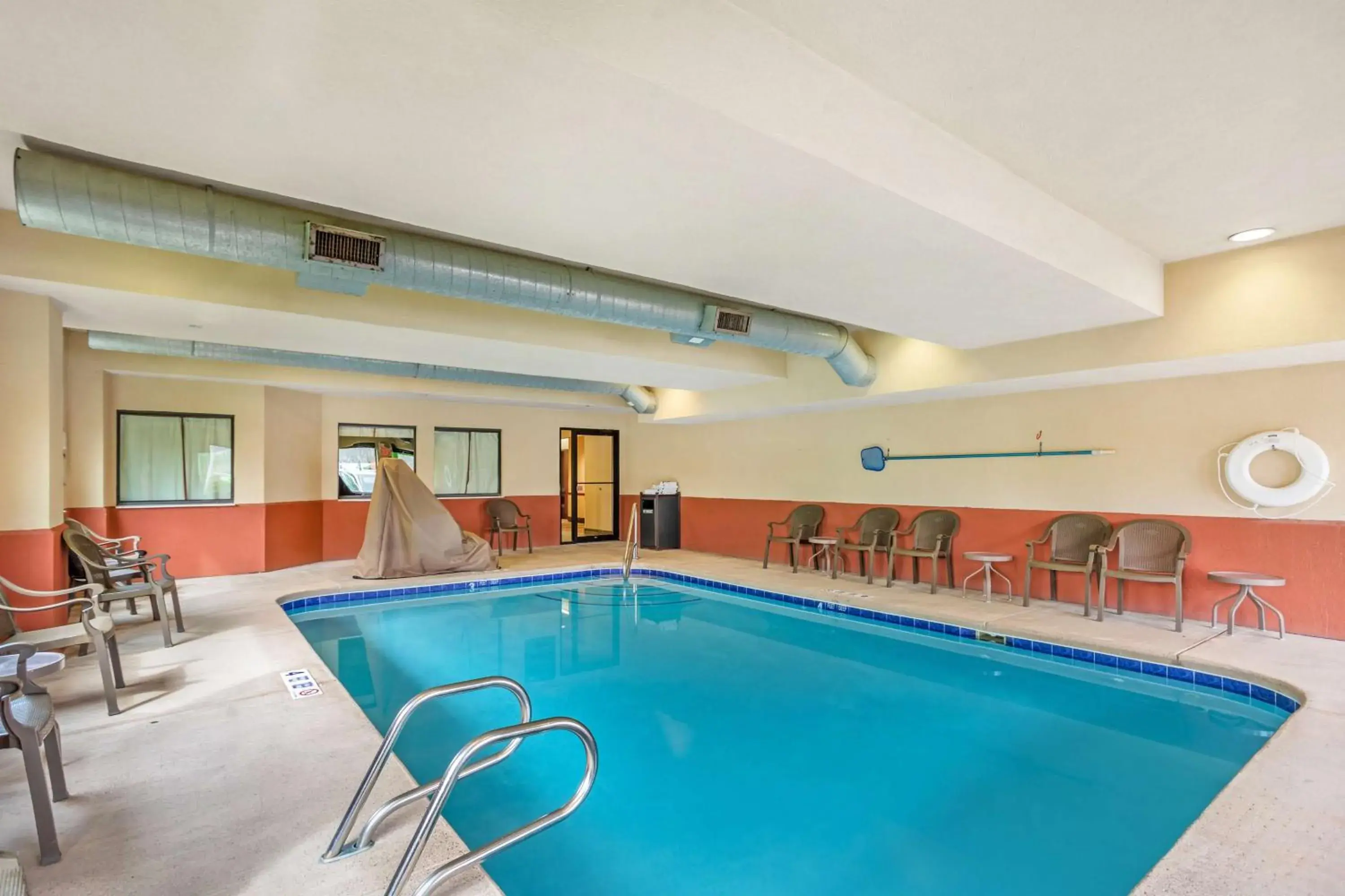 Pool view in Best Western Danville Inn Pool view in Best Western Danville Inn