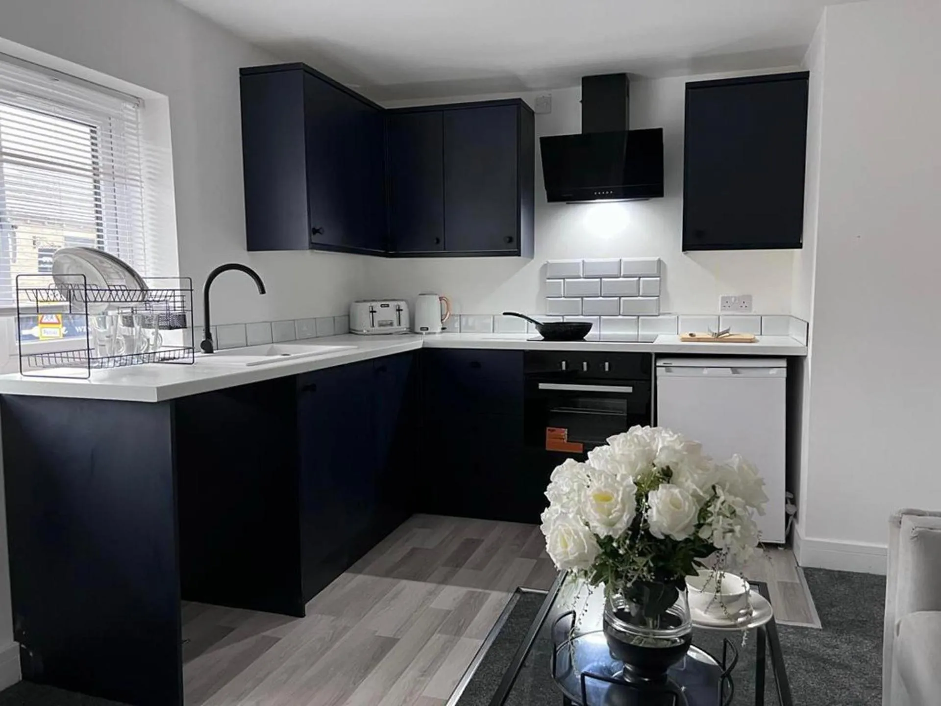 Apartment in 2 Bed apartment Sleeps 3 -Smart Tv -Private garden