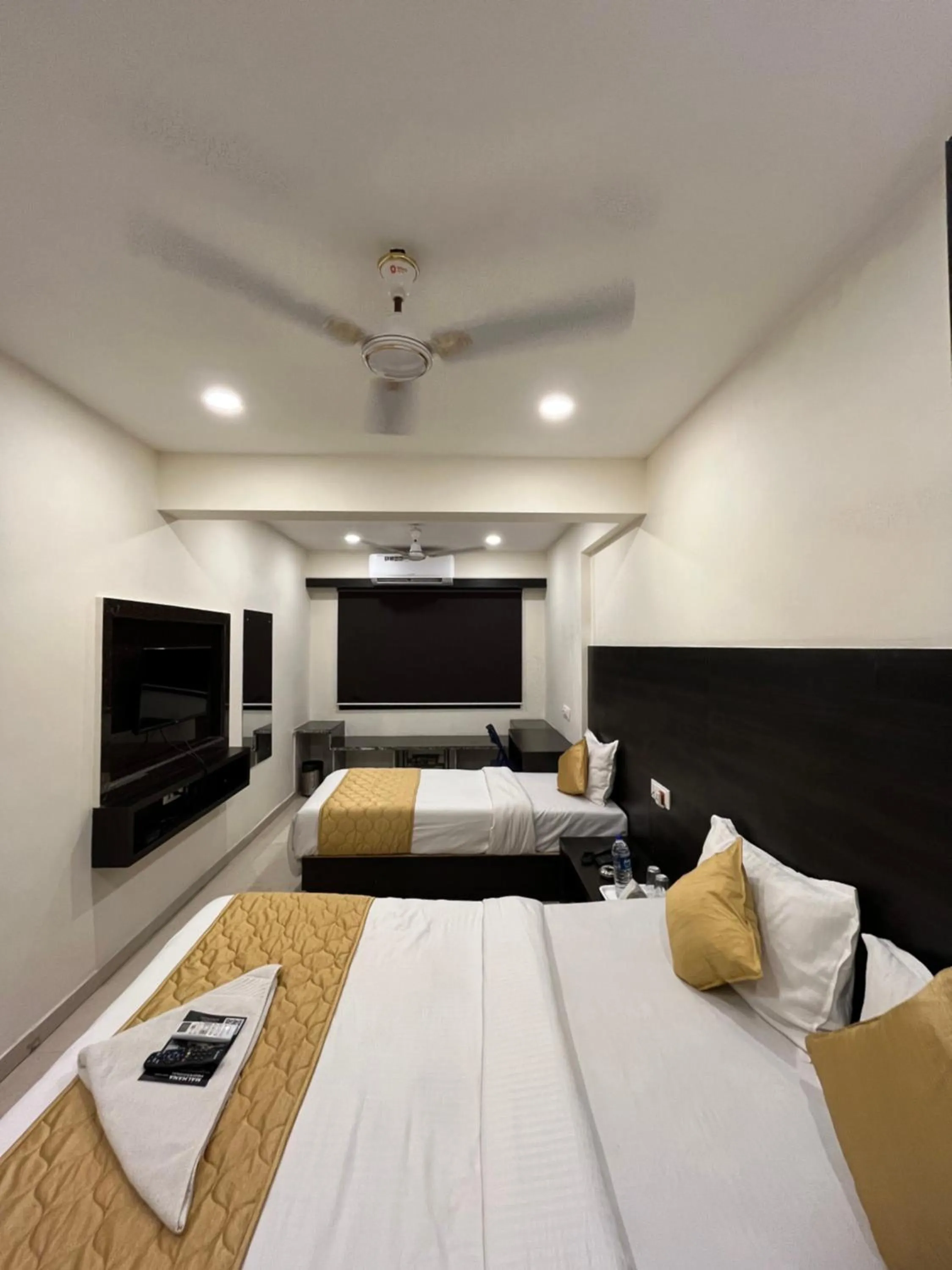 Wind Flower Regency - Near Kokilaben Hospital