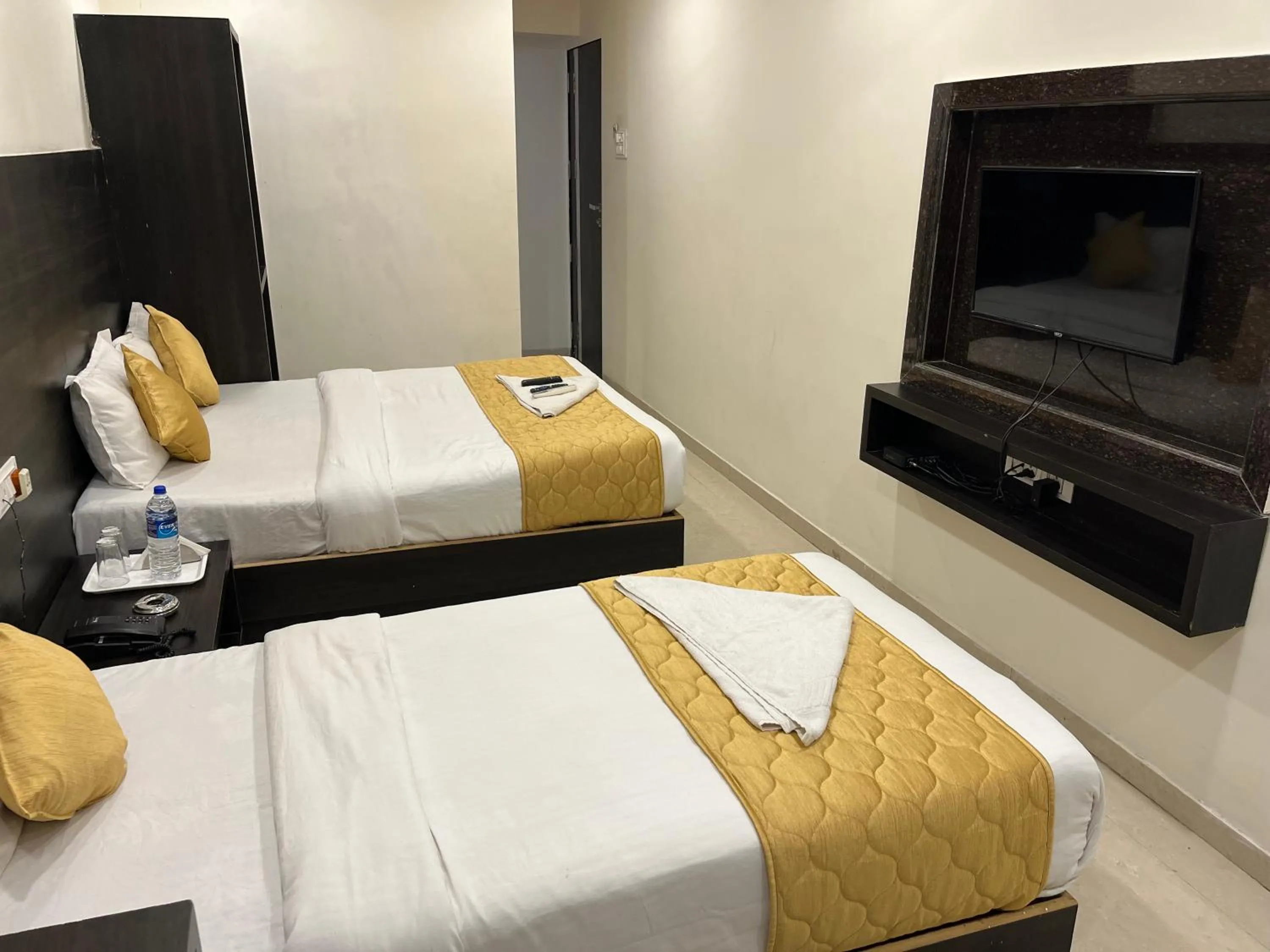 Wind Flower Regency - Near Kokilaben Hospital