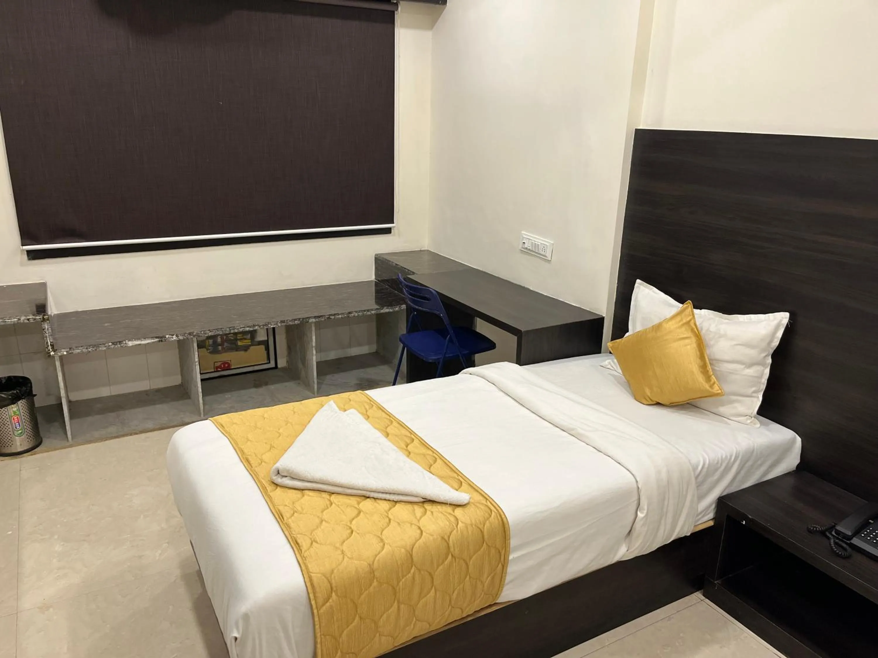 Wind Flower Regency - Near Kokilaben Hospital