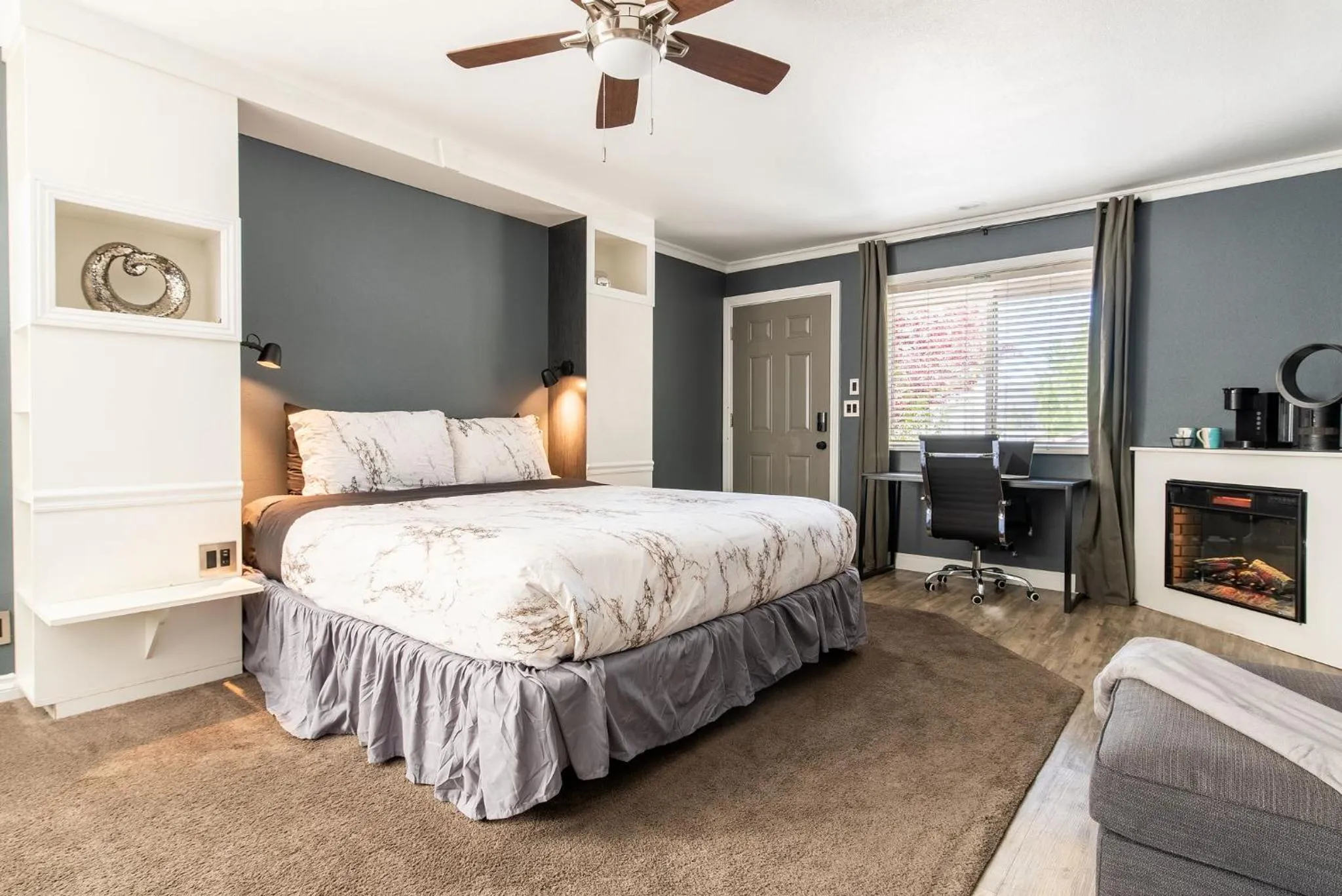 Bed in Big Bear Spa Suites