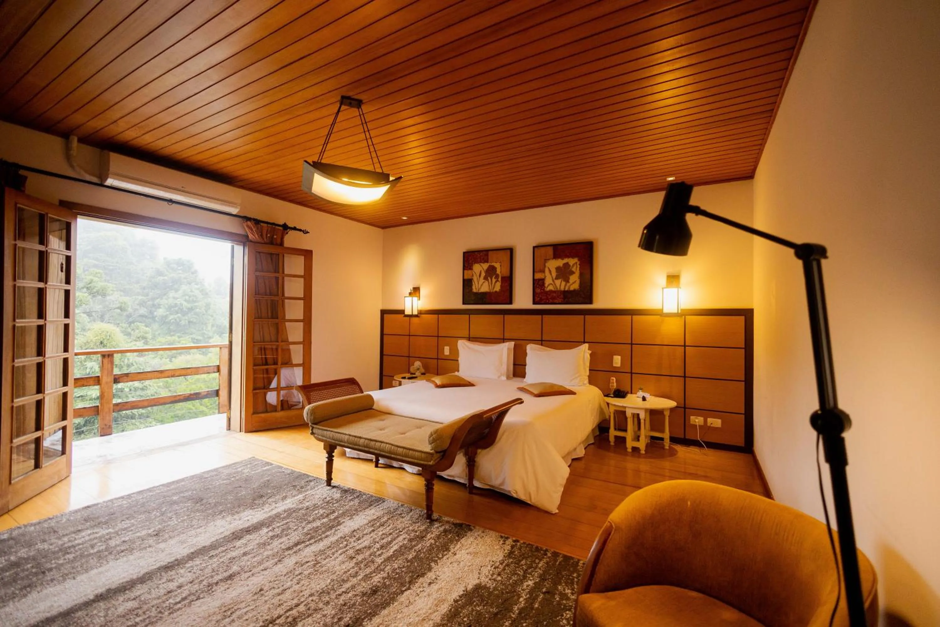 Bedroom, Bed in Pousada Apple House Campos do Jordao