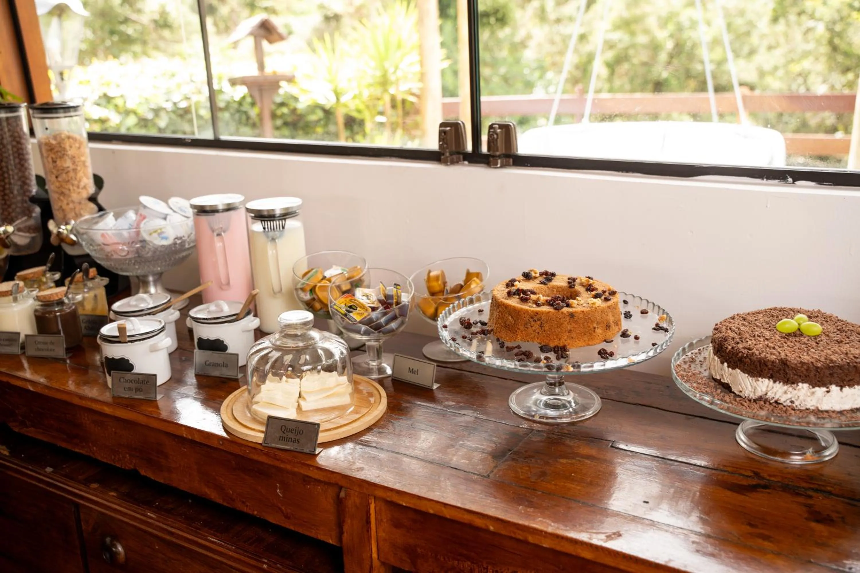 Breakfast in Pousada Apple House Campos do Jordao