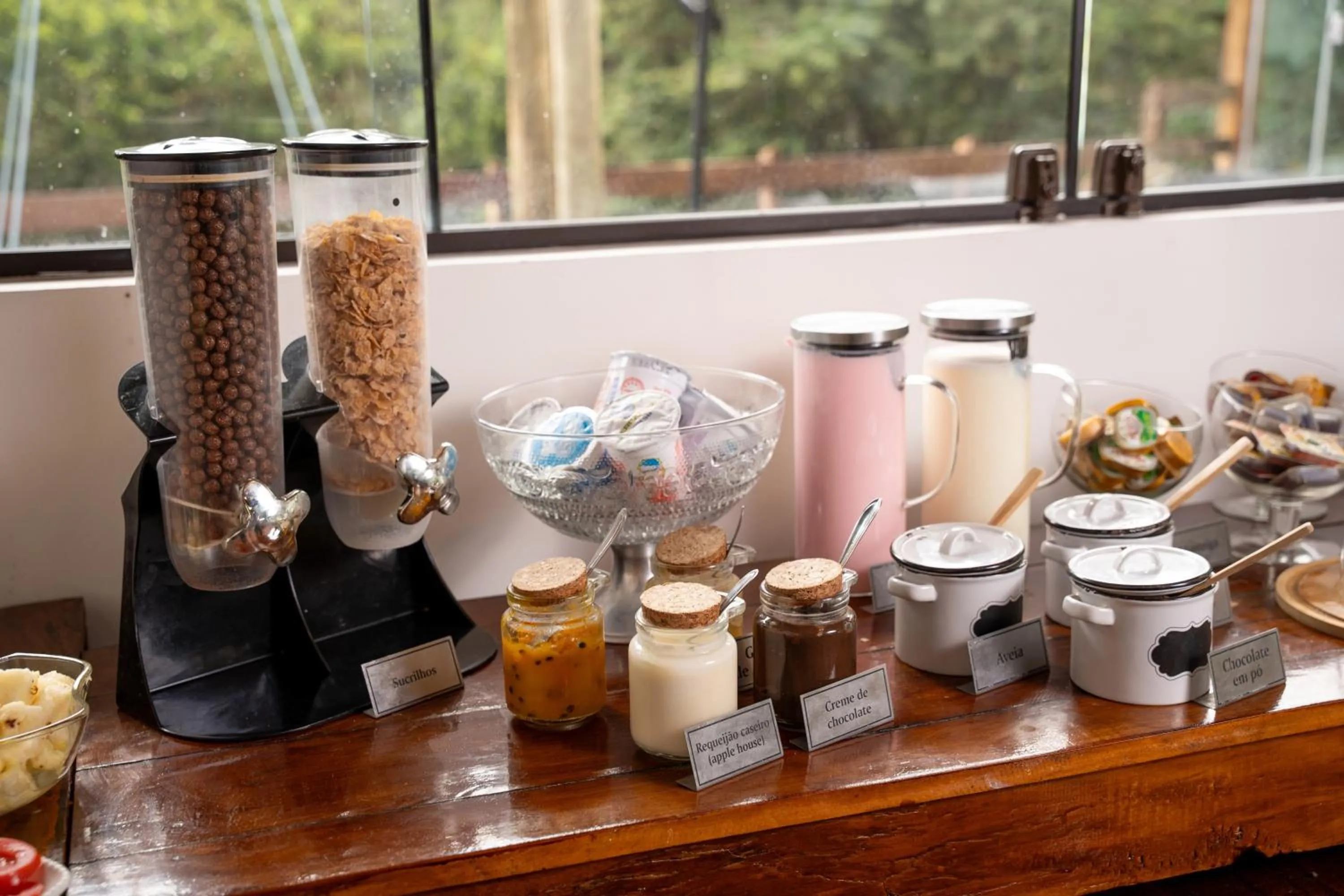 Breakfast in Pousada Apple House Campos do Jordao