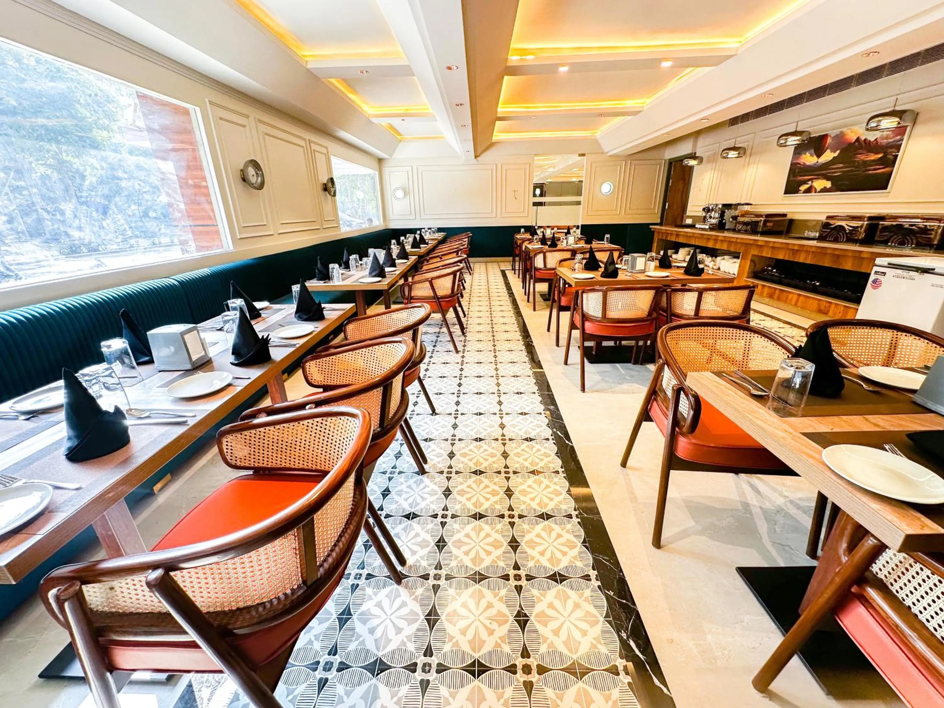 Restaurant/places to eat in Clay Inn Hotel, Sohna Road, Sector 49, Gurugram