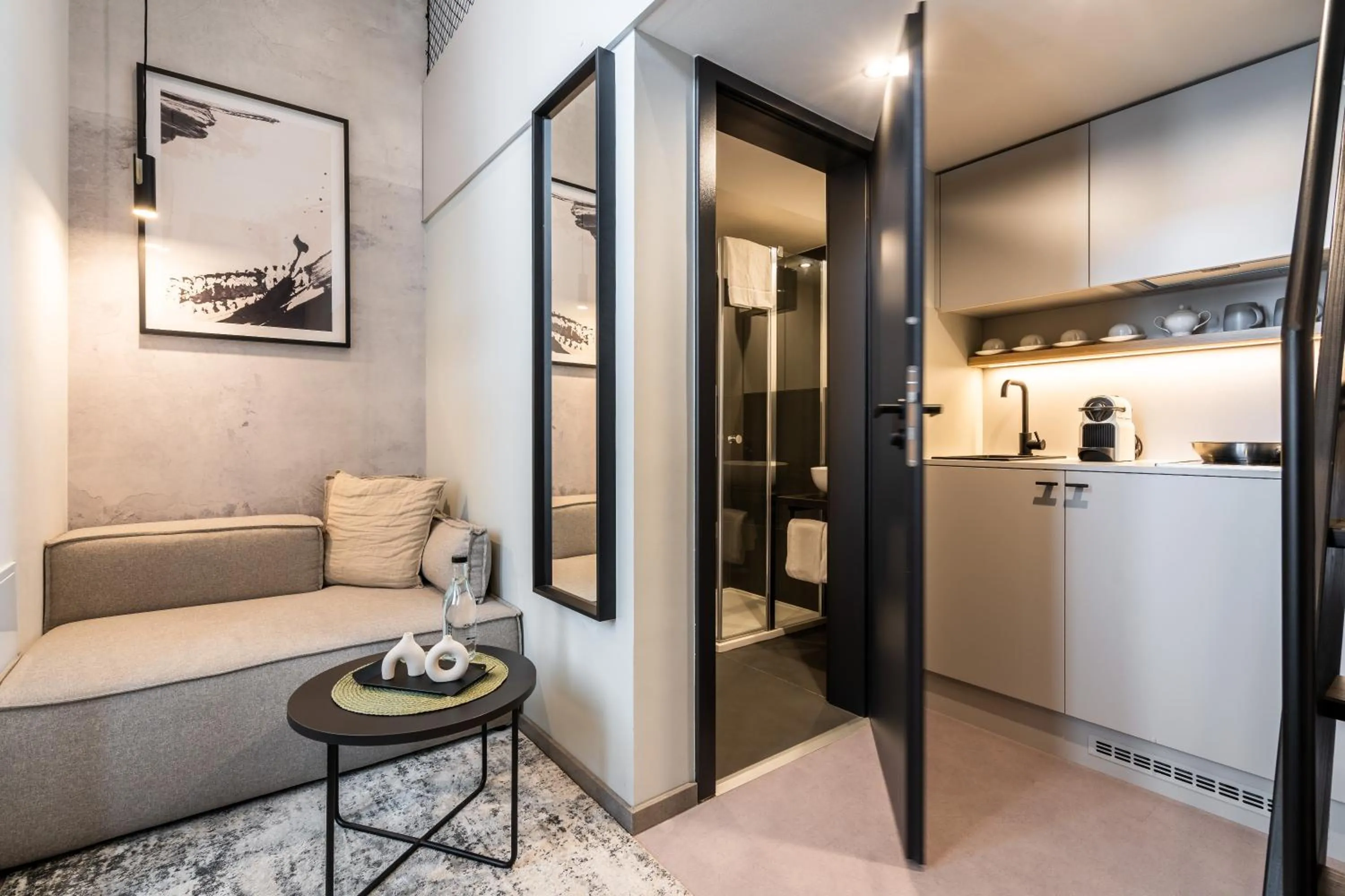 Kitchen or kitchenette in HONEST Karlin