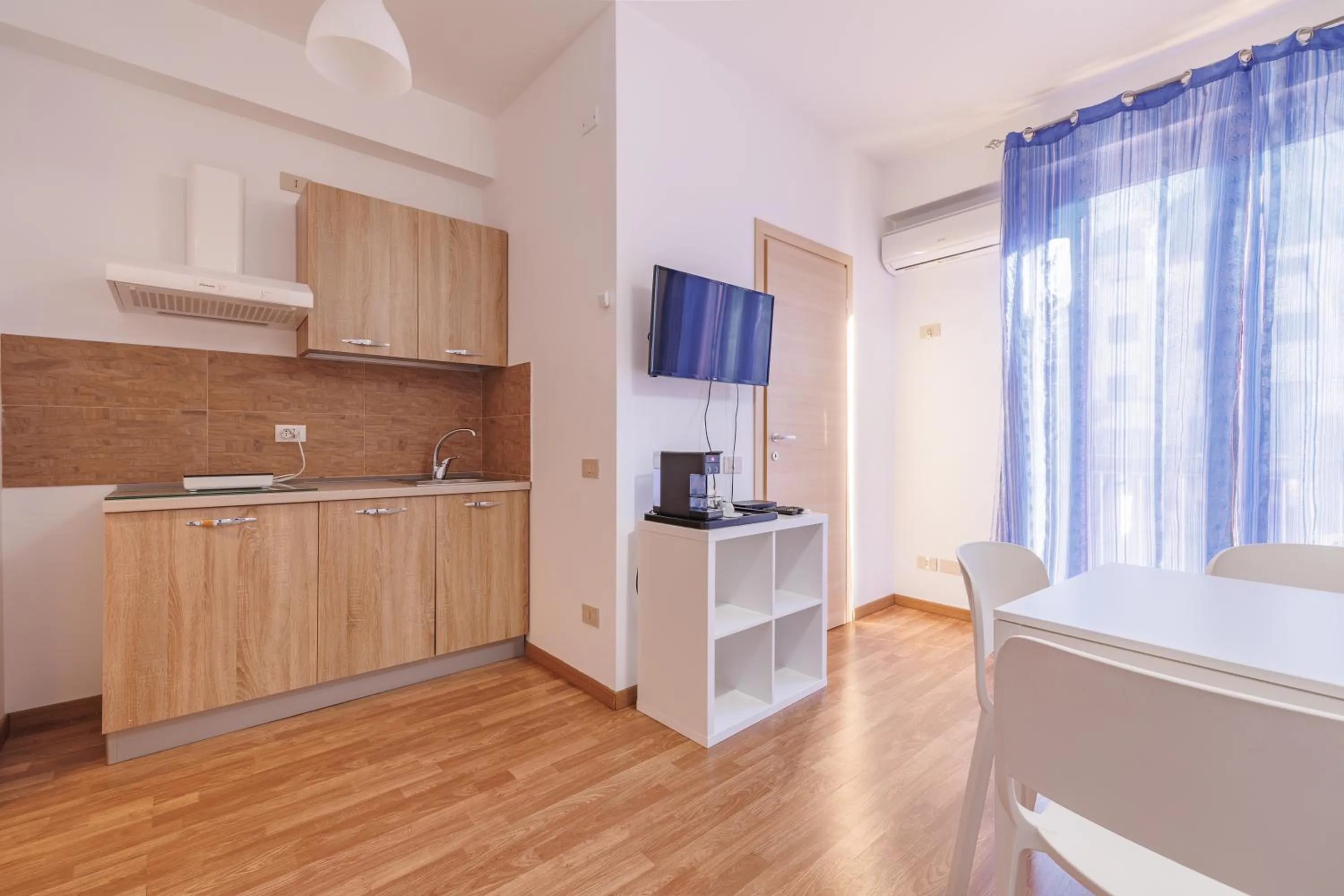 Kitchen or kitchenette in Marina di Petrolo Apartments