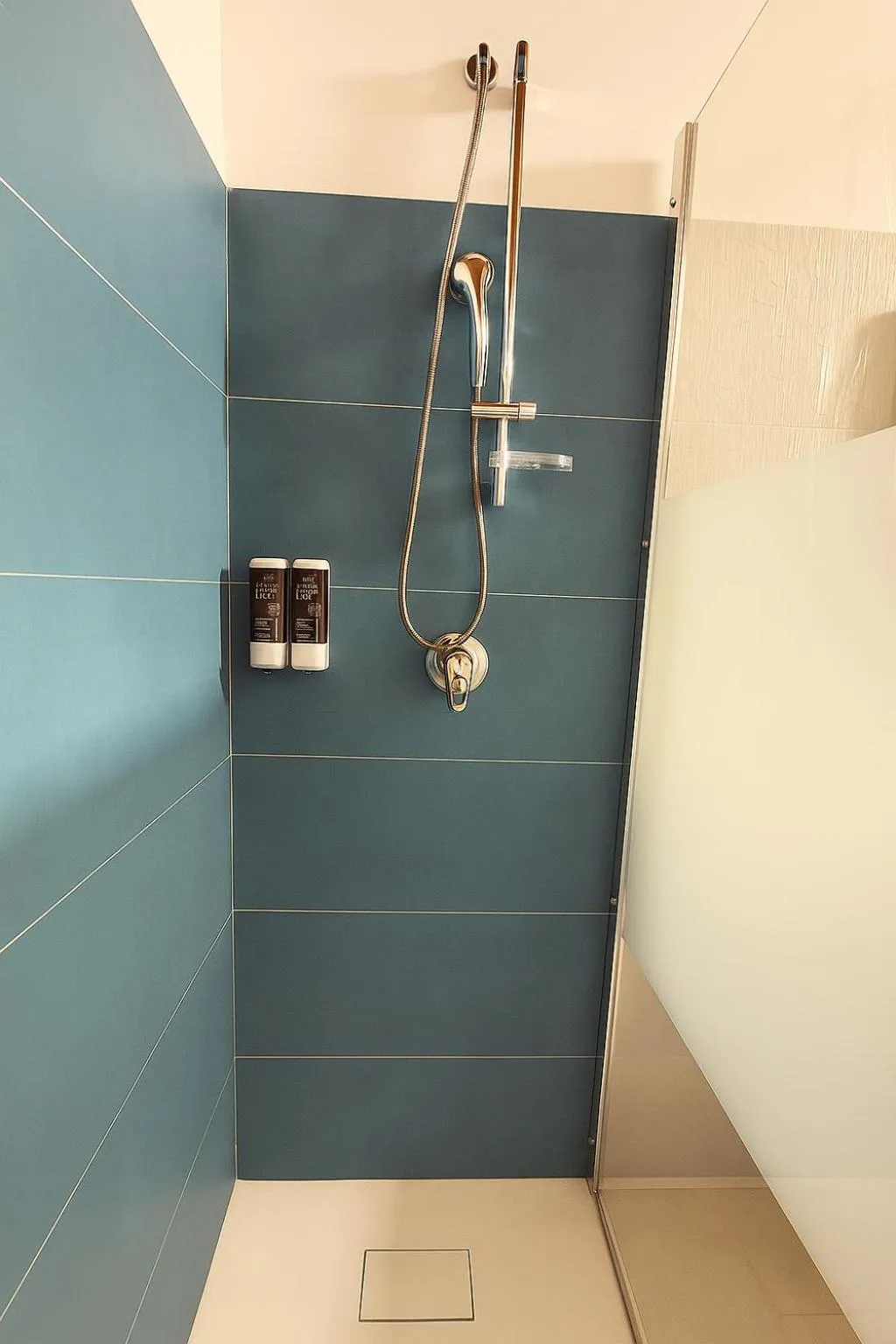 Bathroom in Marina di Petrolo Apartments