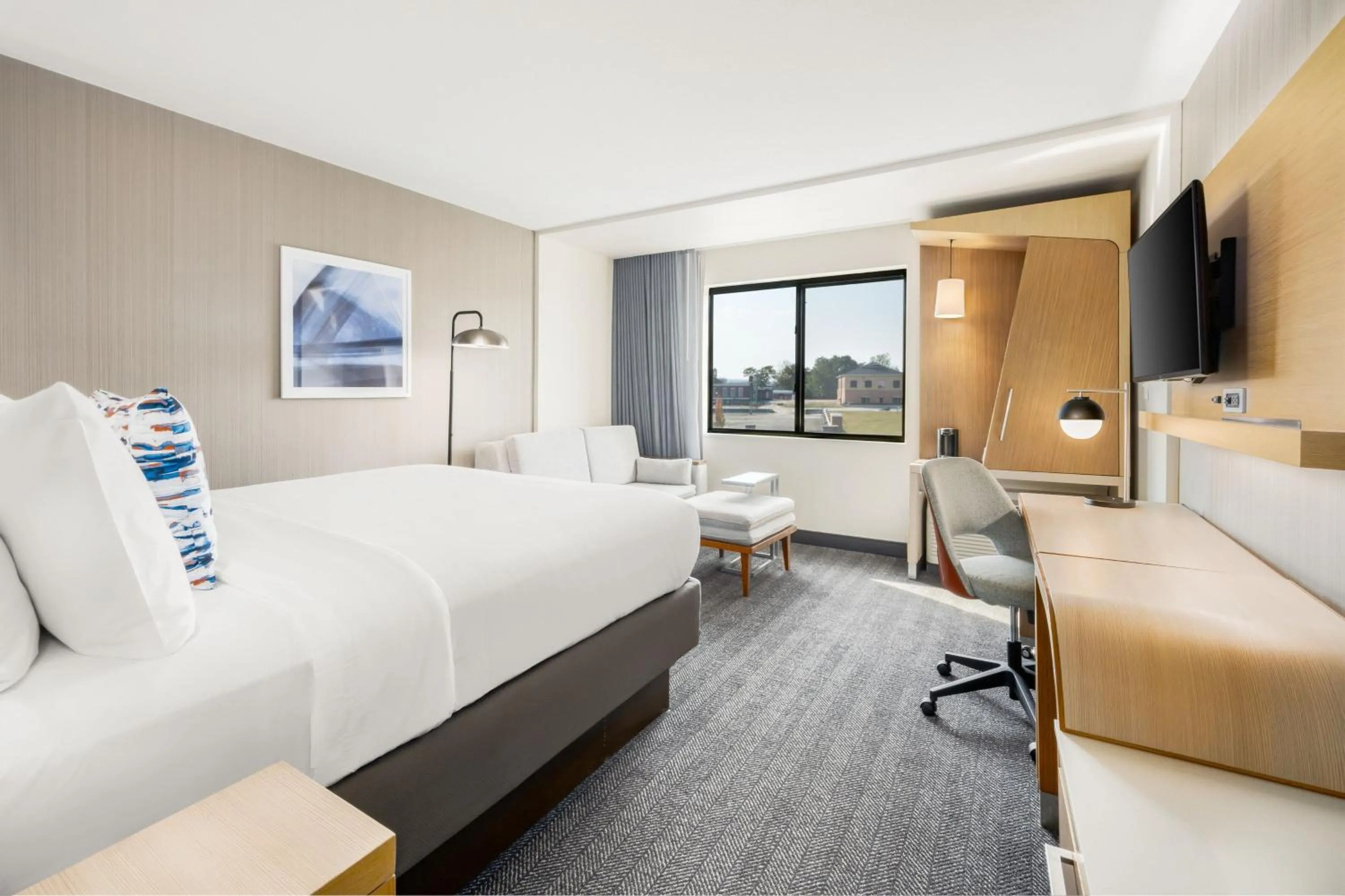 Photo of the whole room, Bed in Courtyard by Marriott Columbus Phenix City