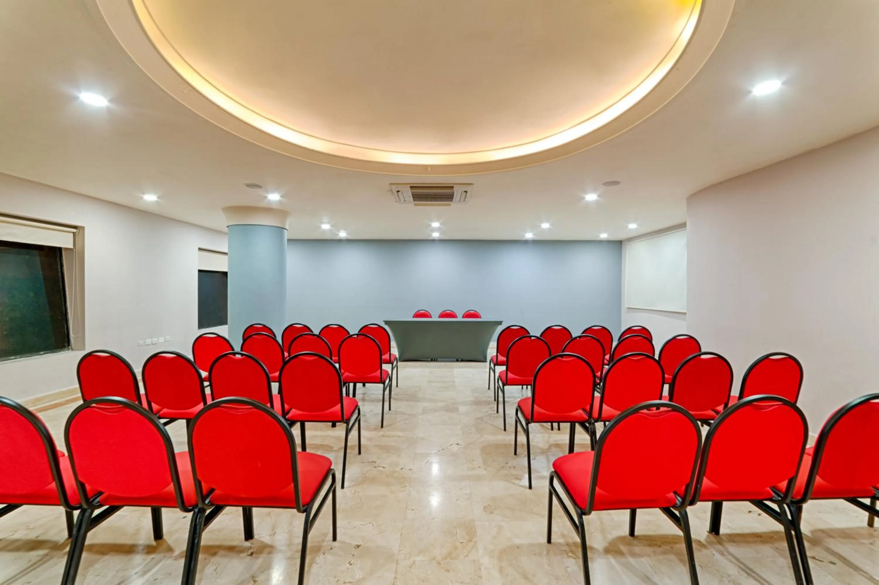 Meeting/conference room in Hotel Caribe 79