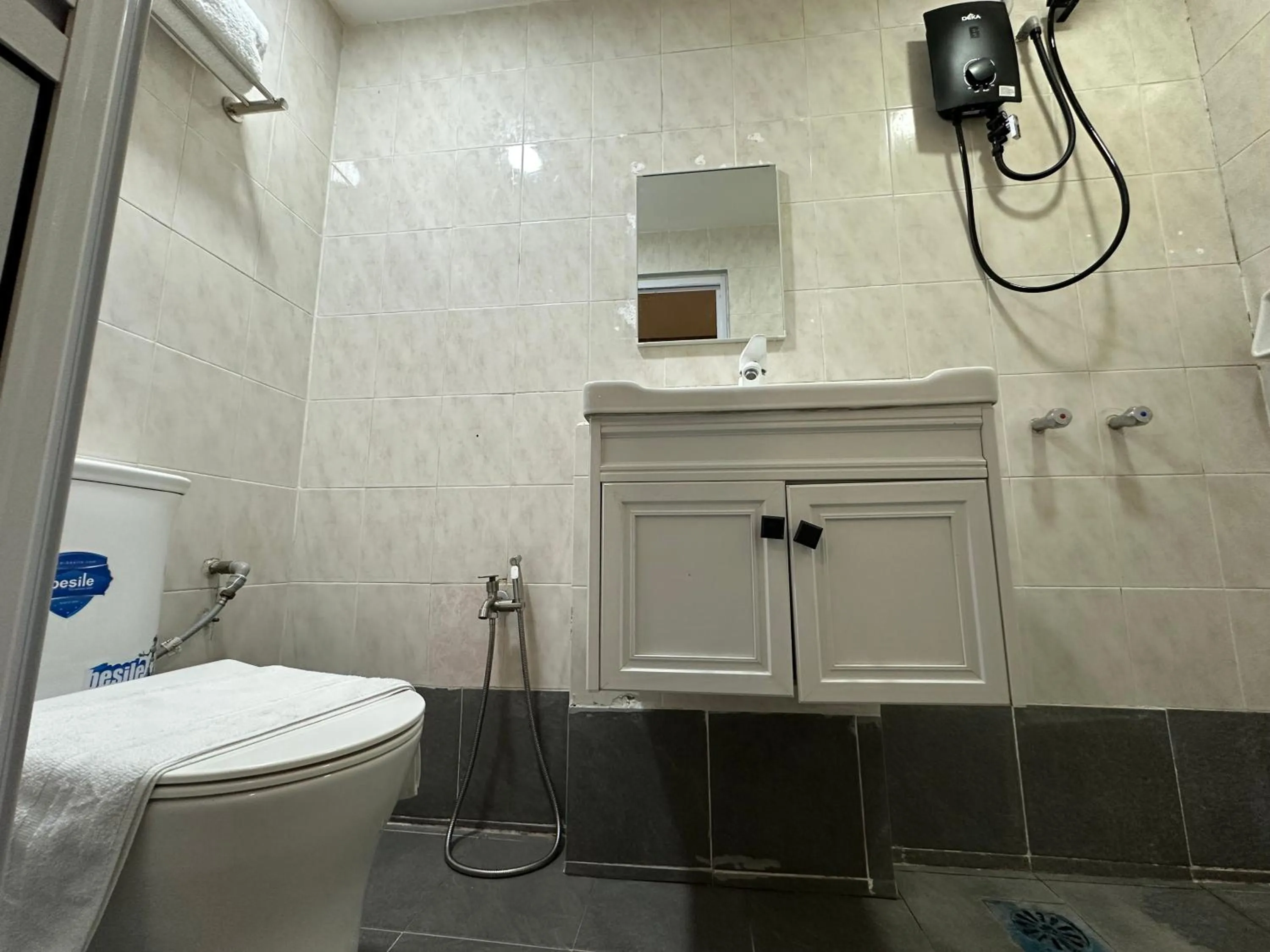 Shower in SS Grey Hotel