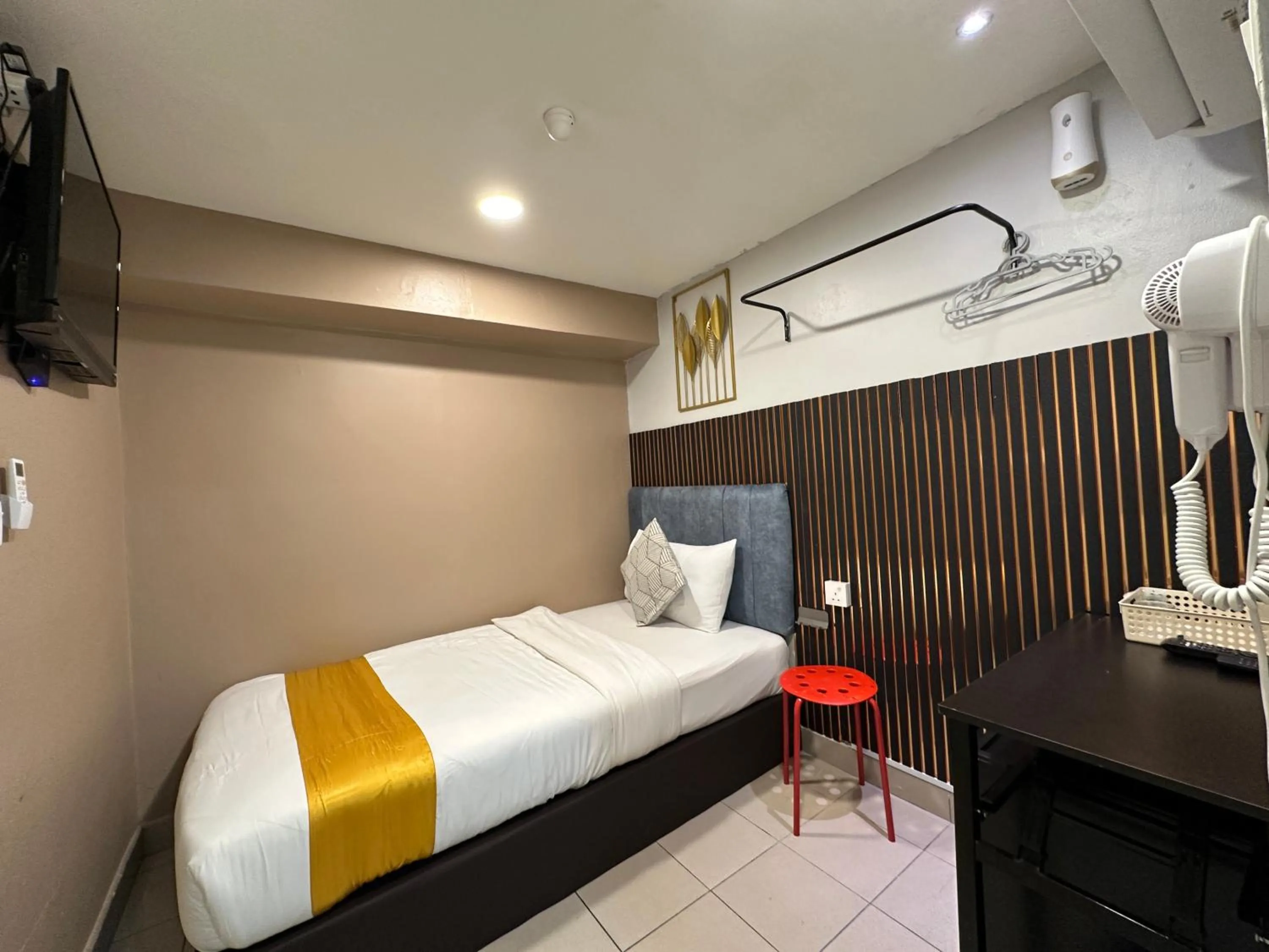 Bed in SS Grey Hotel