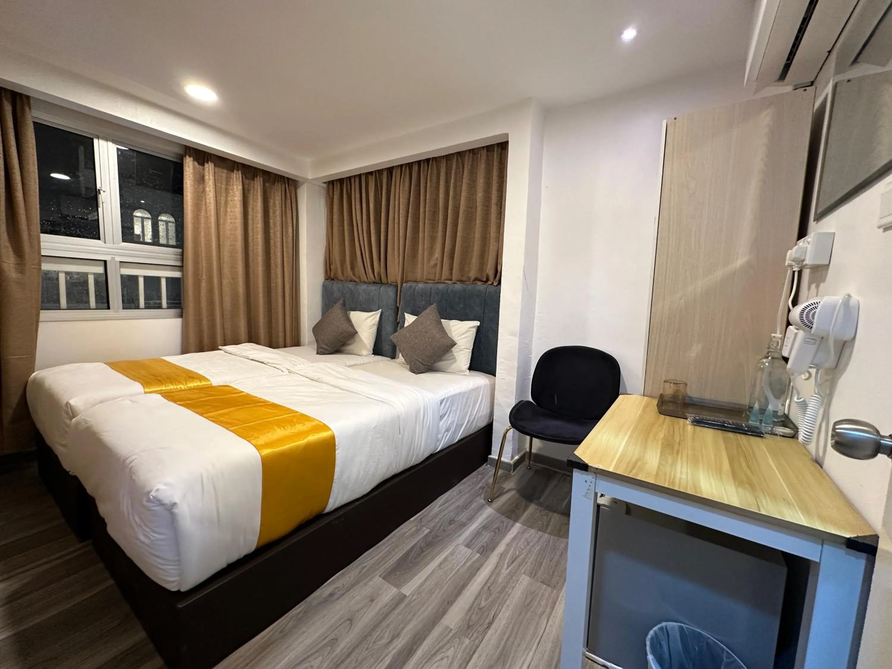 Photo of the whole room, Bed in SS Grey Hotel