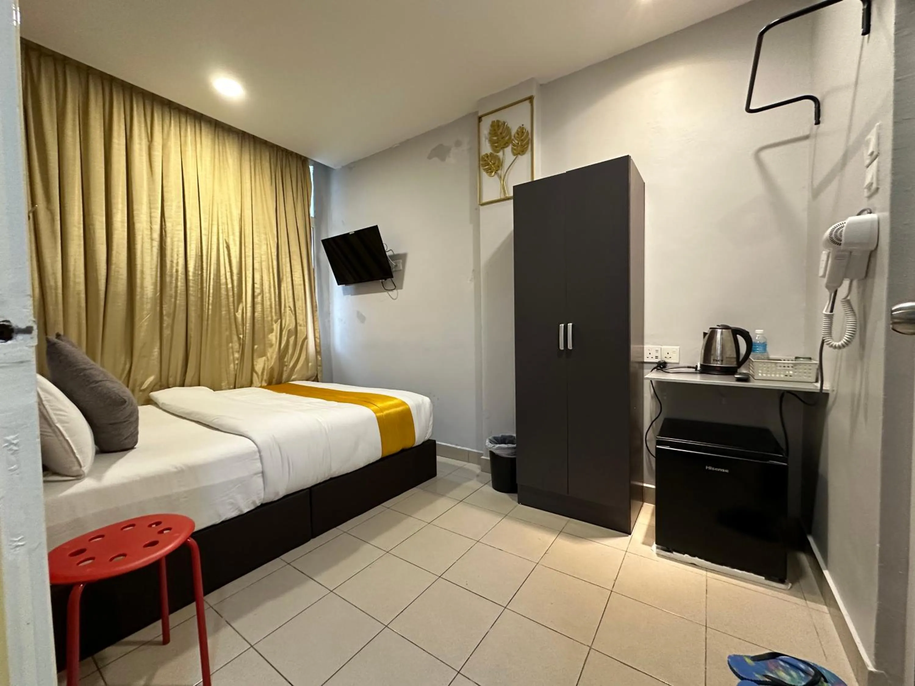 Bed in SS Grey Hotel