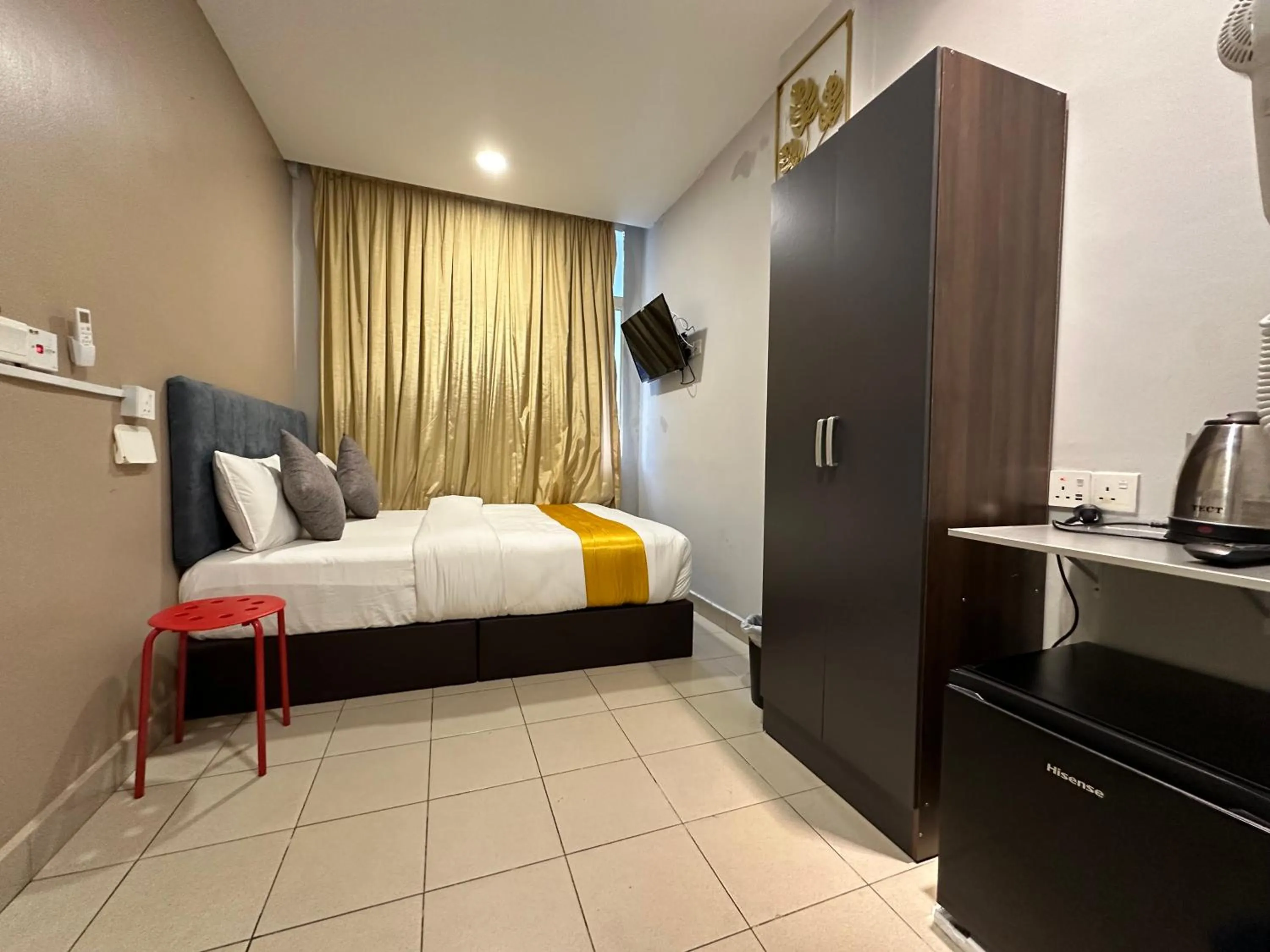 Bed in SS Grey Hotel