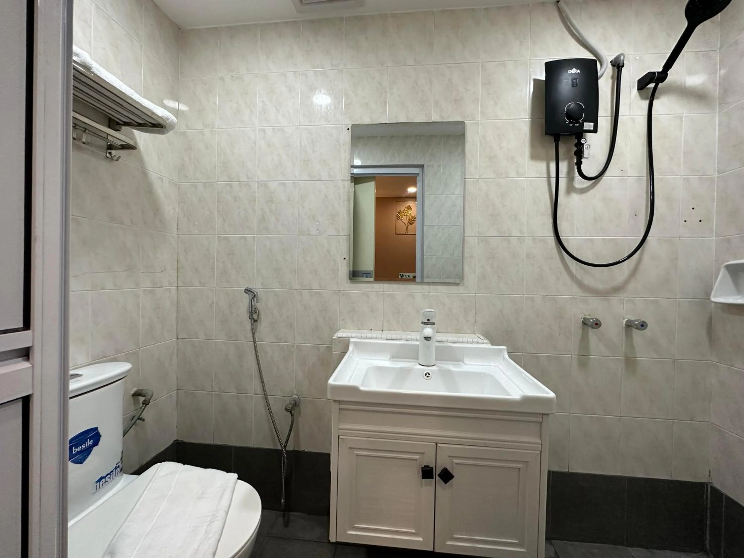 Shower in SS Grey Hotel