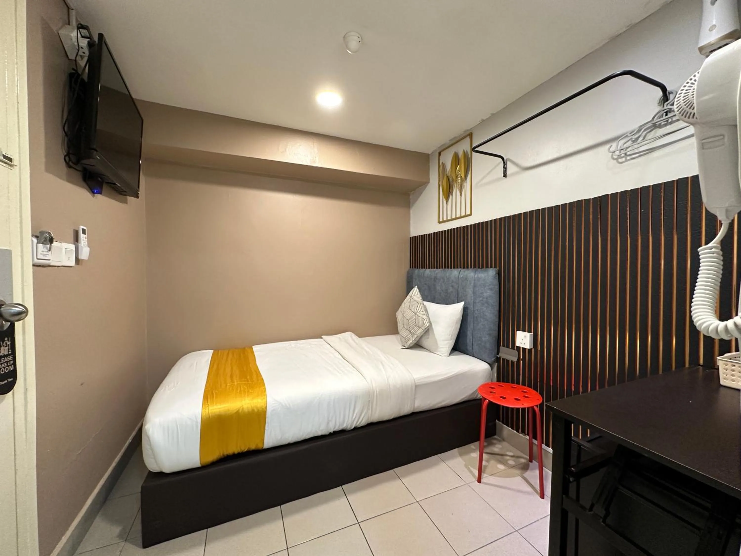 Bed in SS Grey Hotel