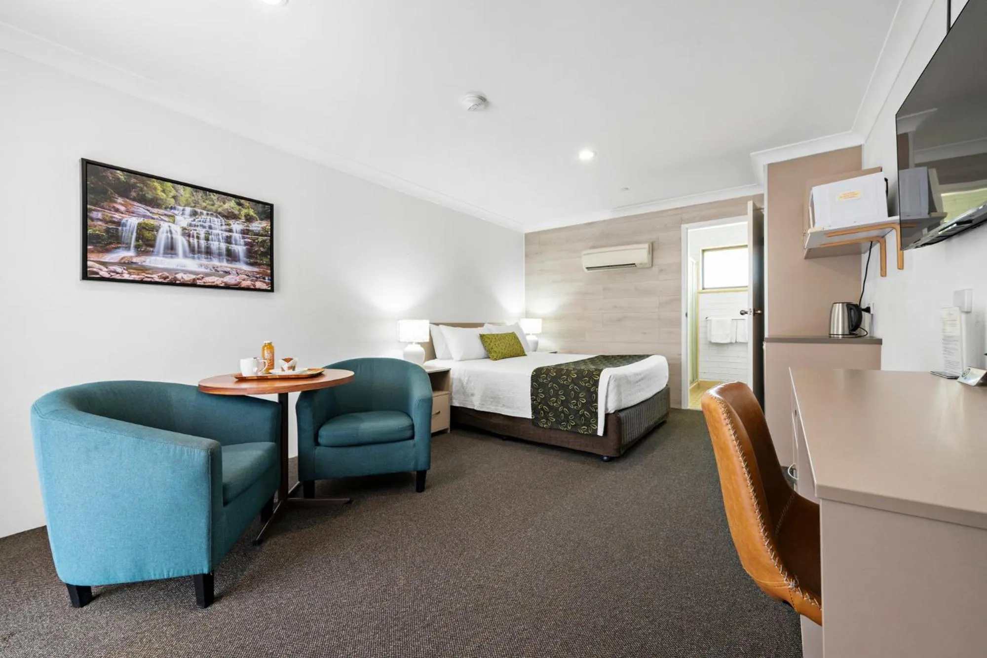 Photo of the whole room in Bomaderry Motor Inn