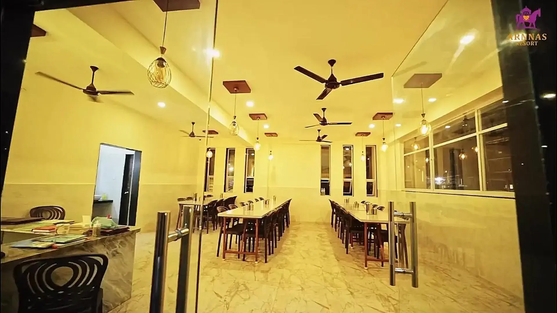 Restaurant/places to eat in Arnnas Resort Diveagar Restaurant/places to eat in Arnnas Resort Diveagar