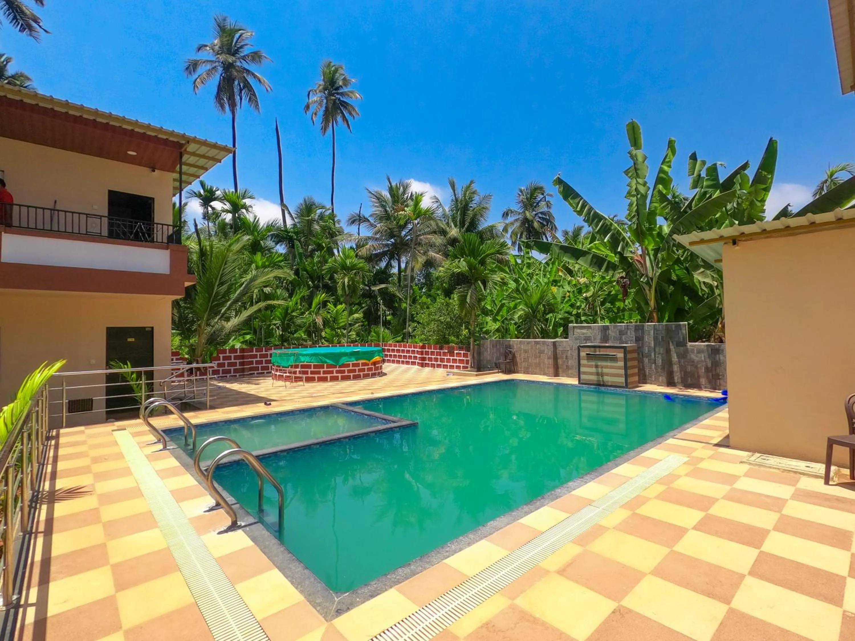 Property building in Arnnas Resort Diveagar