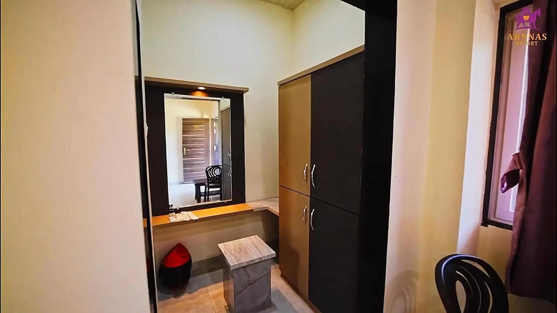 Bedroom in Arnnas Resort Diveagar