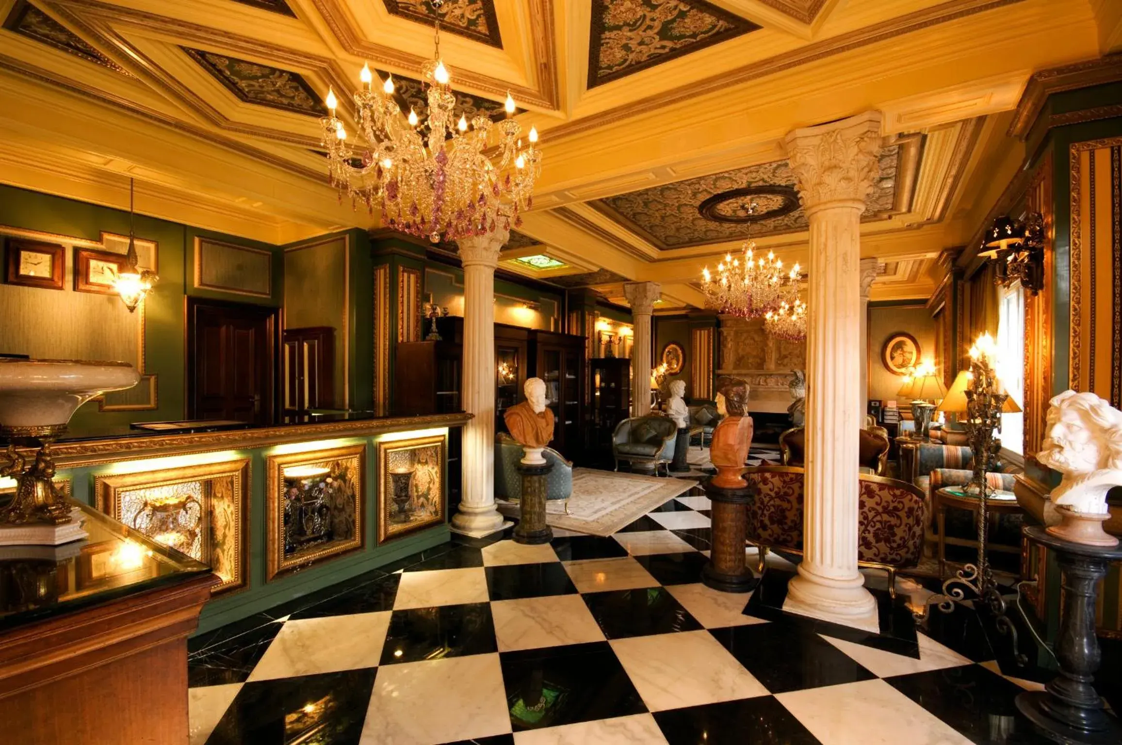 Lobby or reception in The Old England Manor Lobby or reception in The Old England Manor