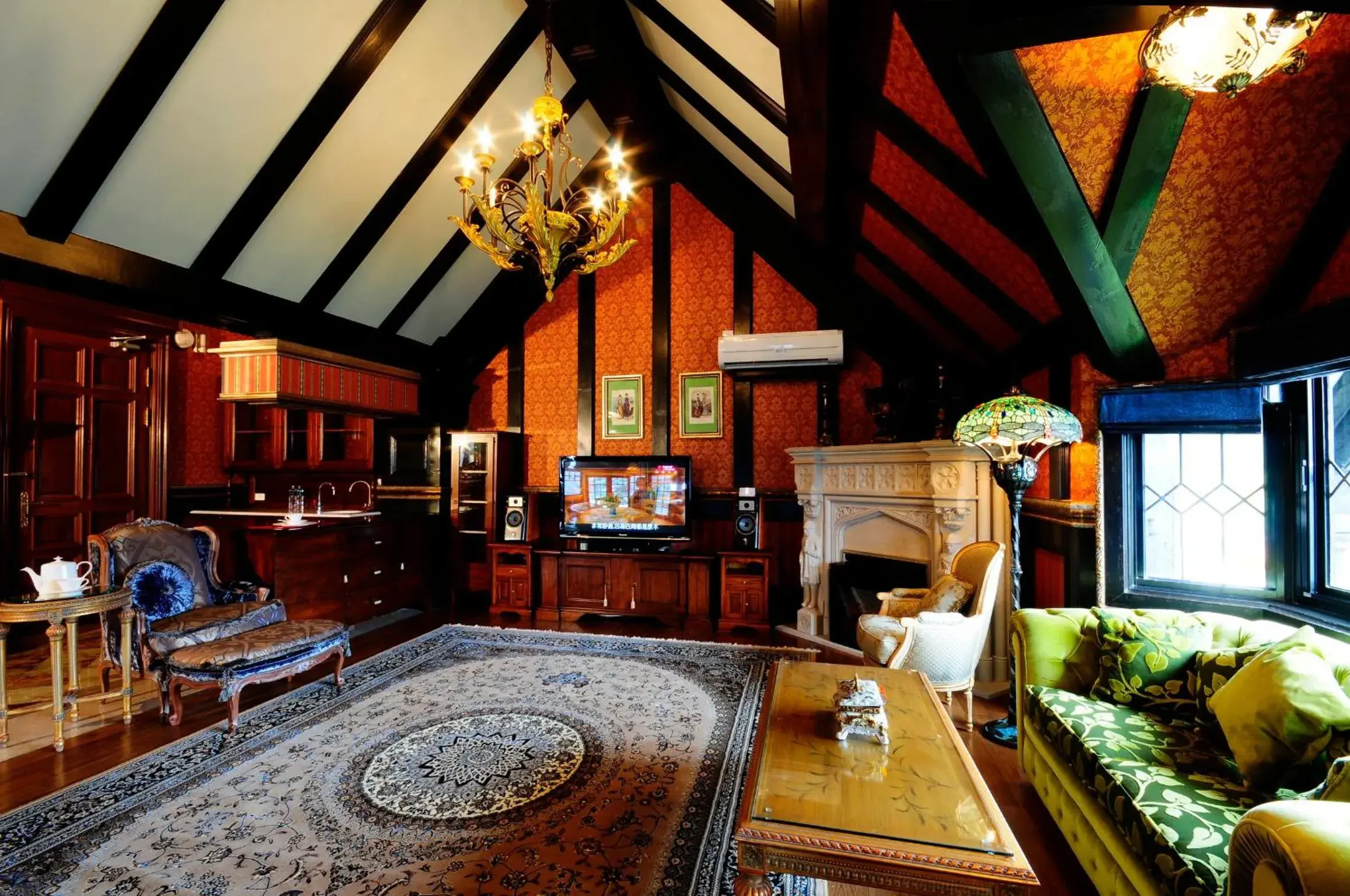 Bedroom in The Old England Manor Bedroom in The Old England Manor