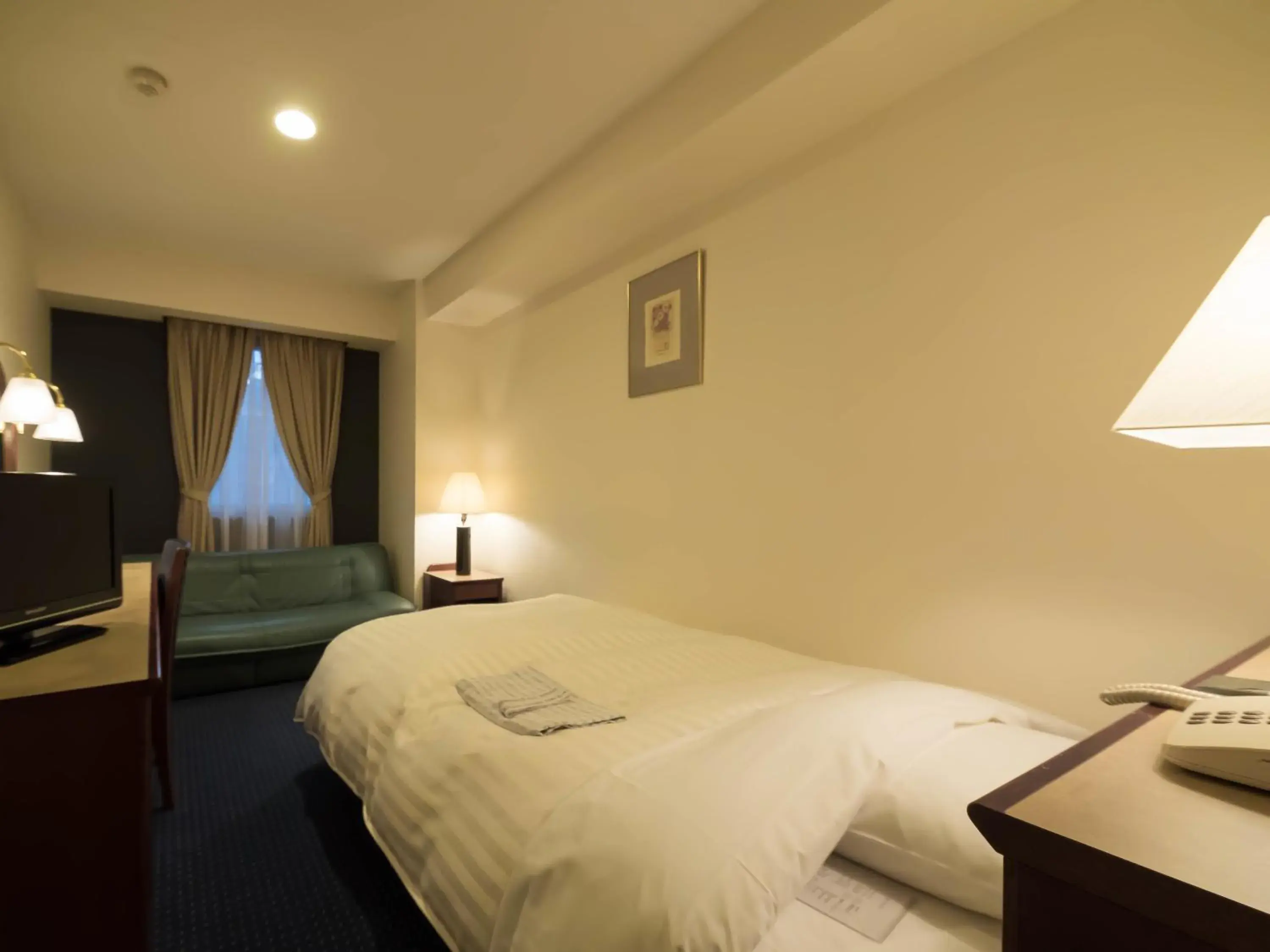 Photo of the whole room, Bed in Hotel Matsunoka Ichinoseki Photo of the whole room, Bed in Hotel Matsunoka Ichinoseki