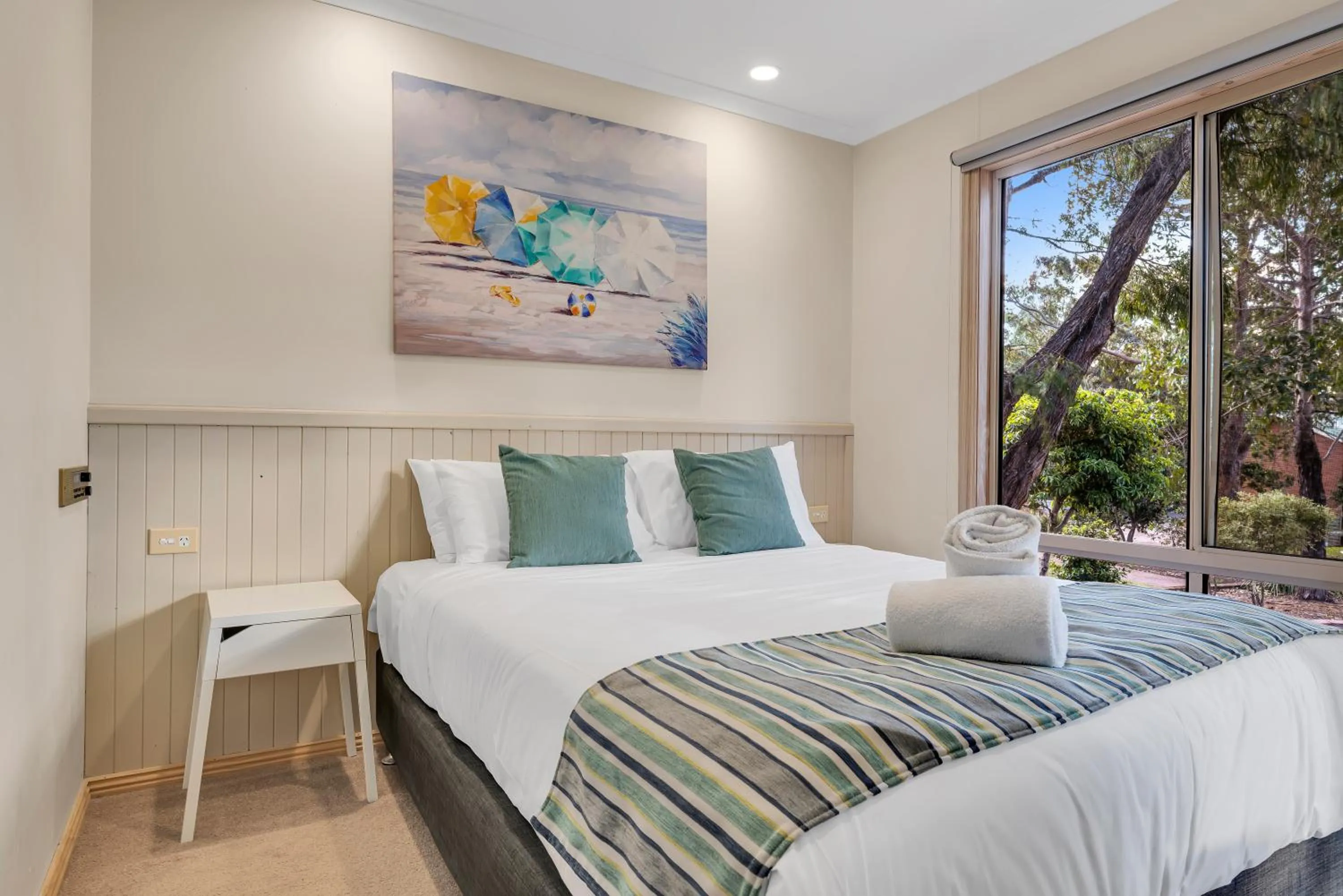 Bedroom, Bed in NRMA Broulee Holiday park