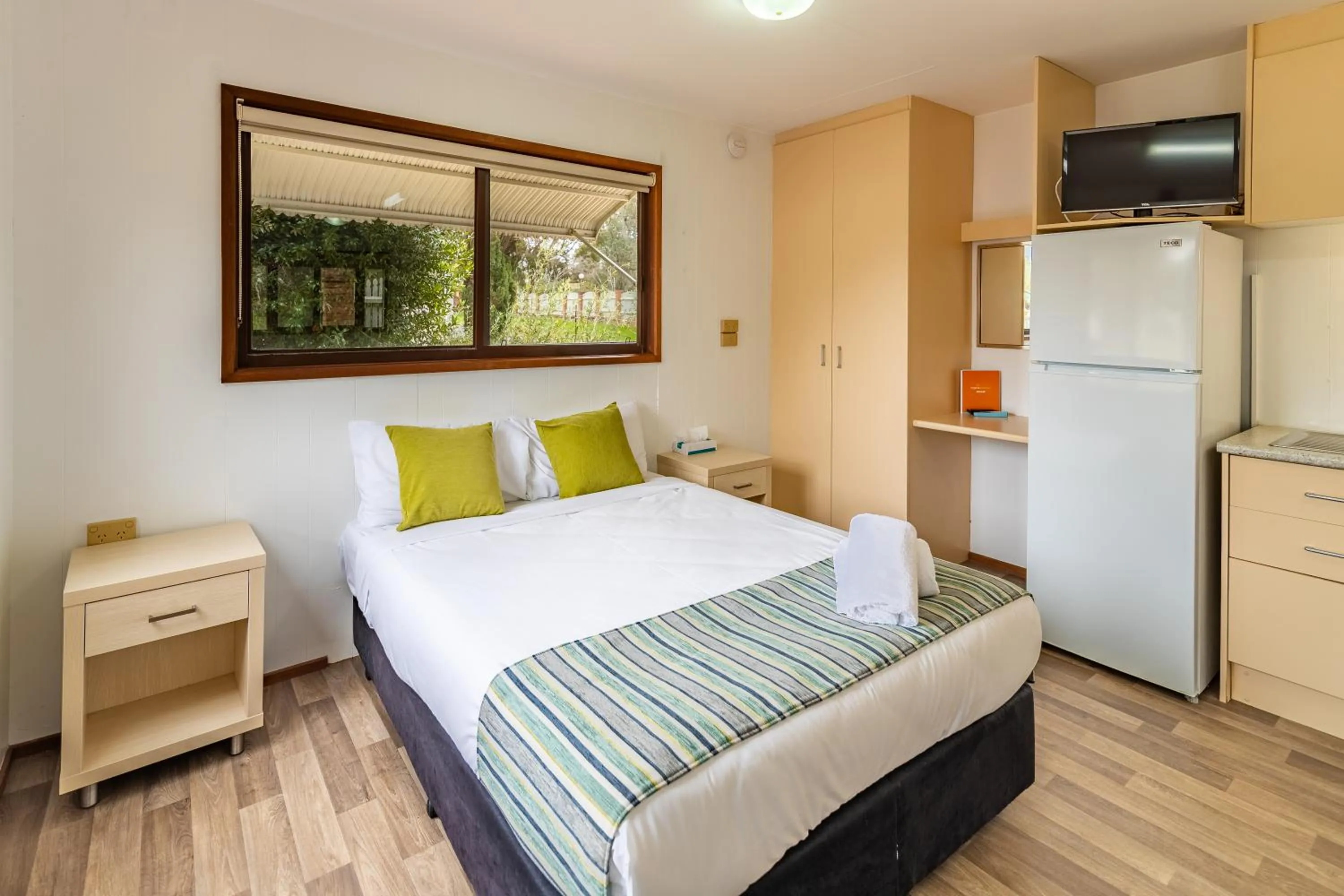 Bedroom, Bed in NRMA Broulee Holiday park