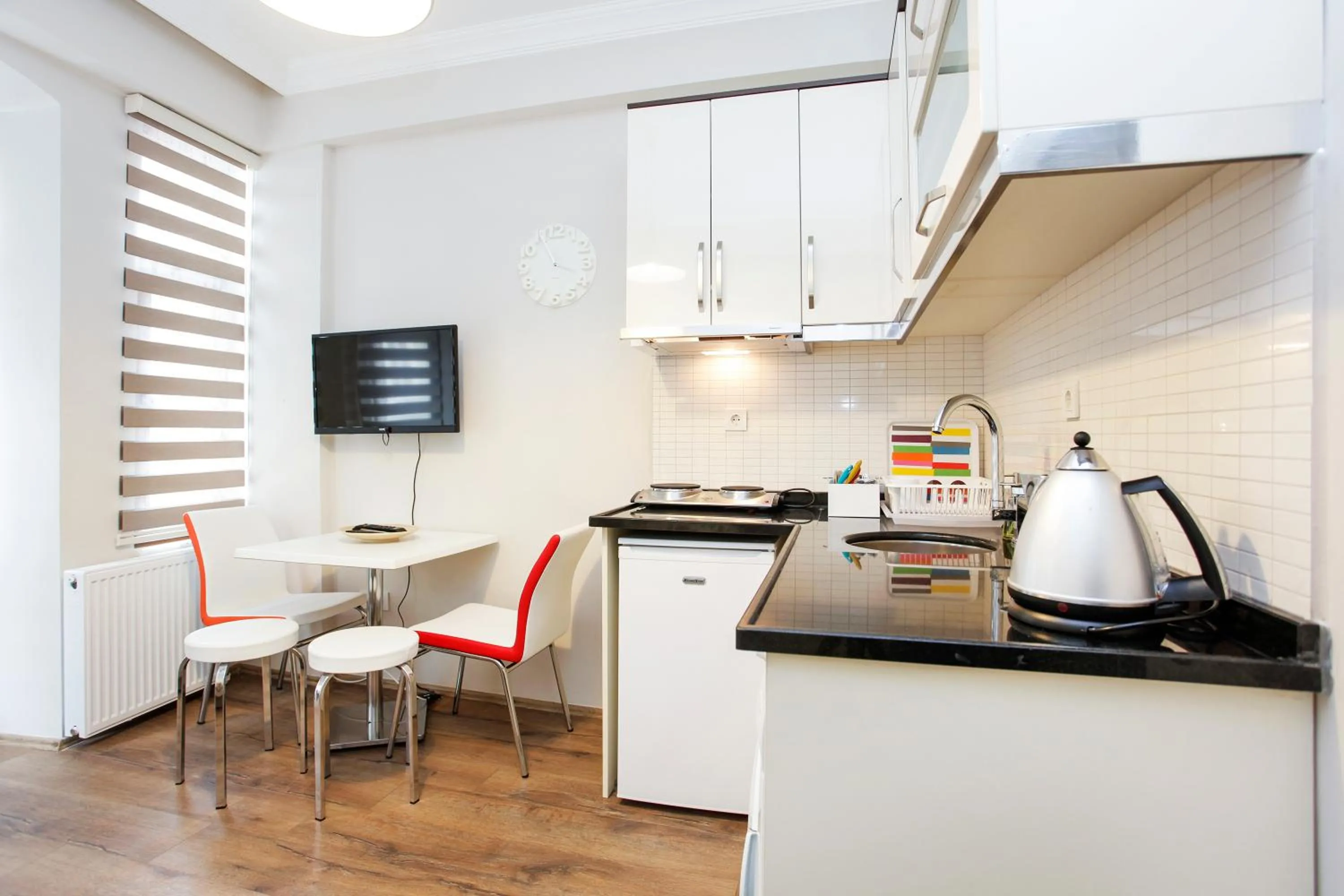 Decorative detail, Kitchen/Kitchenette in Detay Suites Taksim