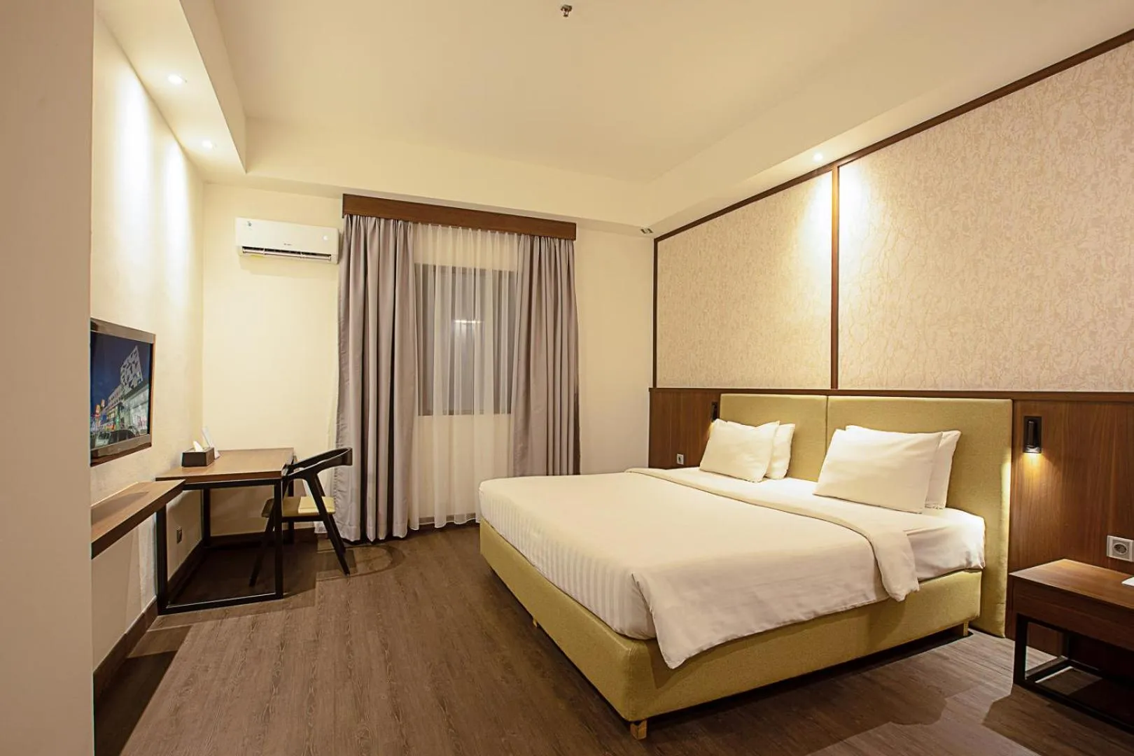 Bedroom, Bed in Wiltop Hotel Jambi